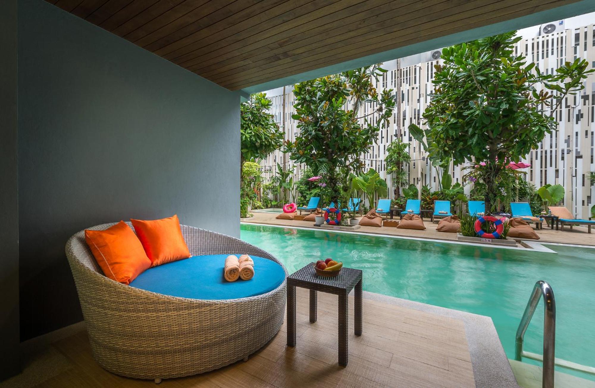 Deluxe Double or Twin Room Pool Access