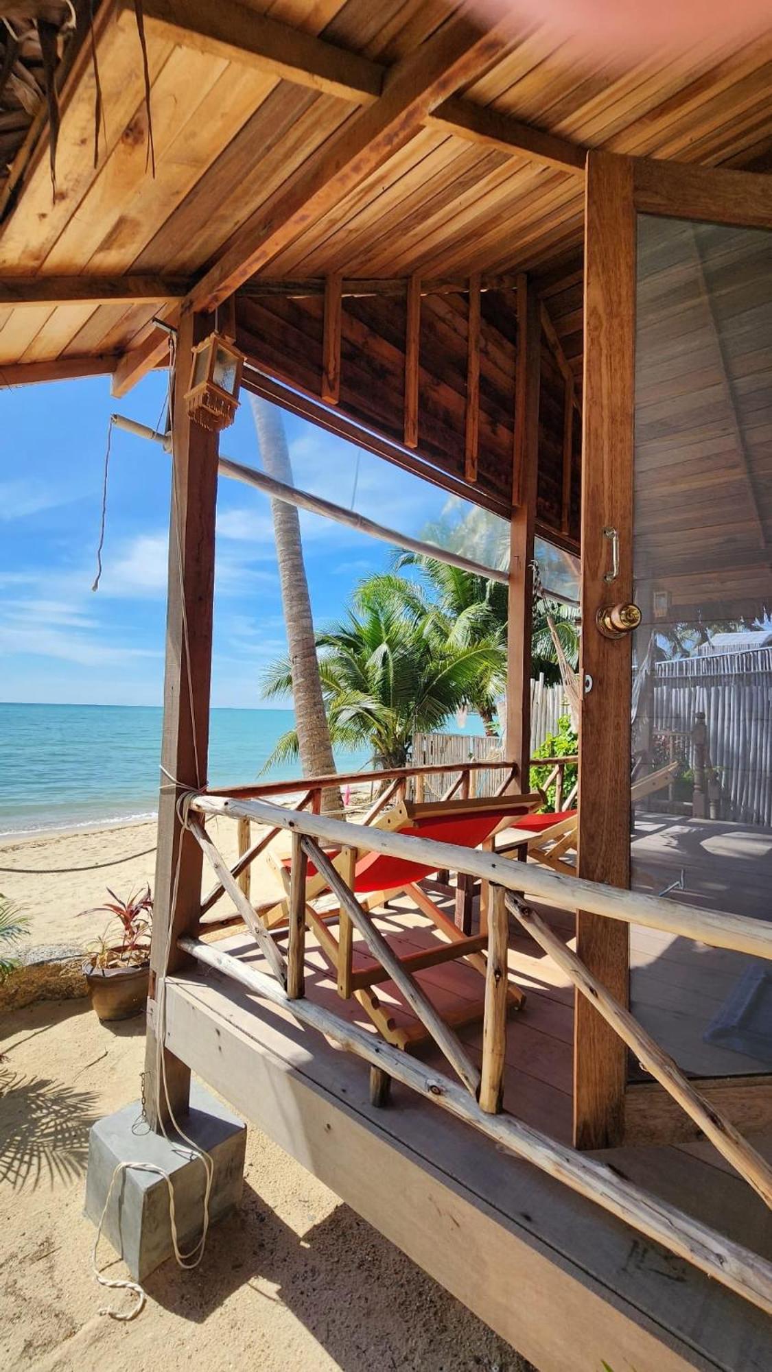 Bungalow Beach Front