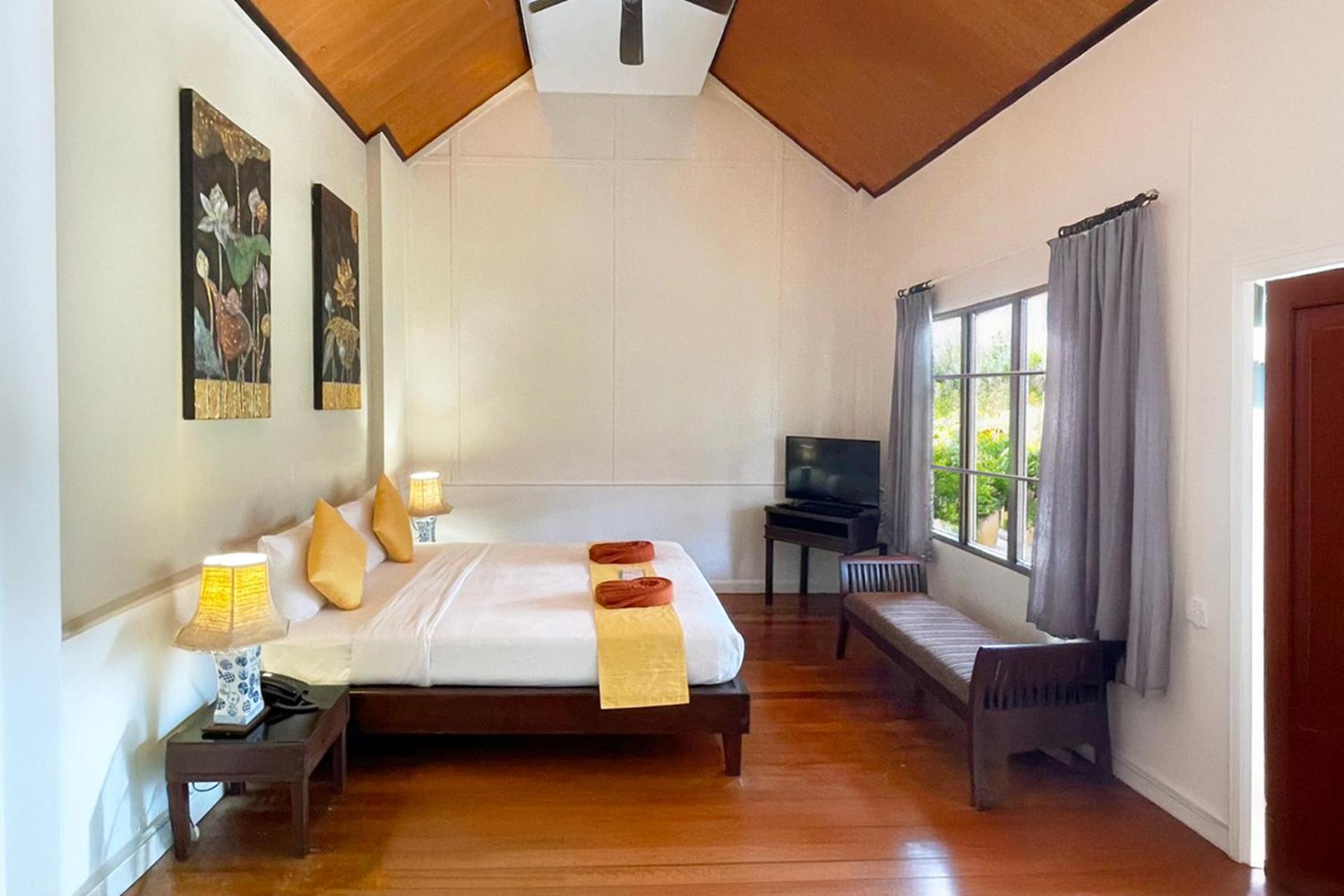 Deluxe Bungalow