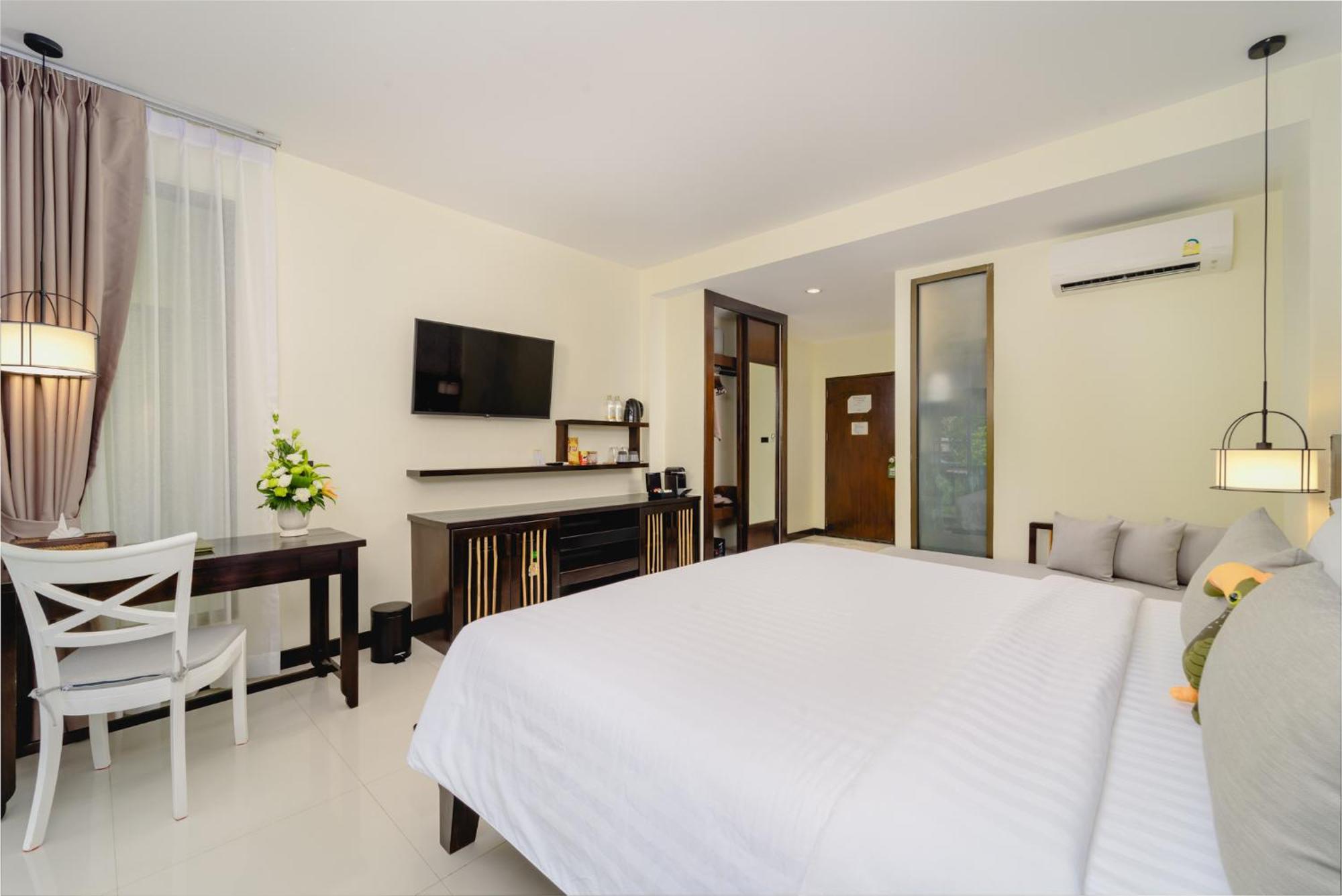 Premier Room
