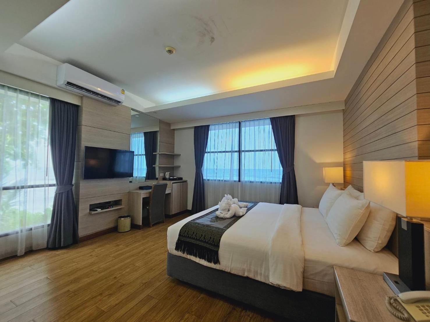 Deluxe Sea View