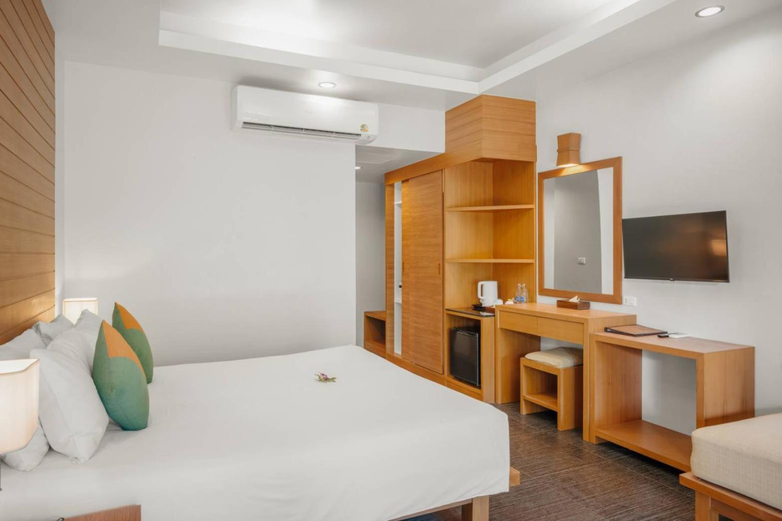 Deluxe Double or Twin Room