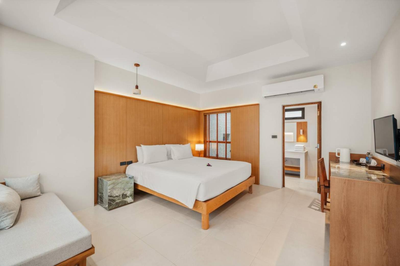 Executive Room