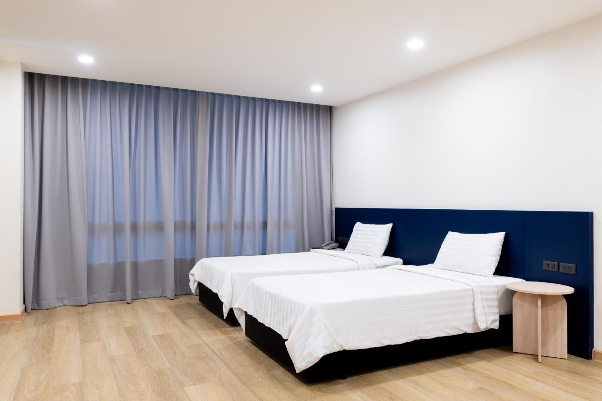 Large Double or Twin Room