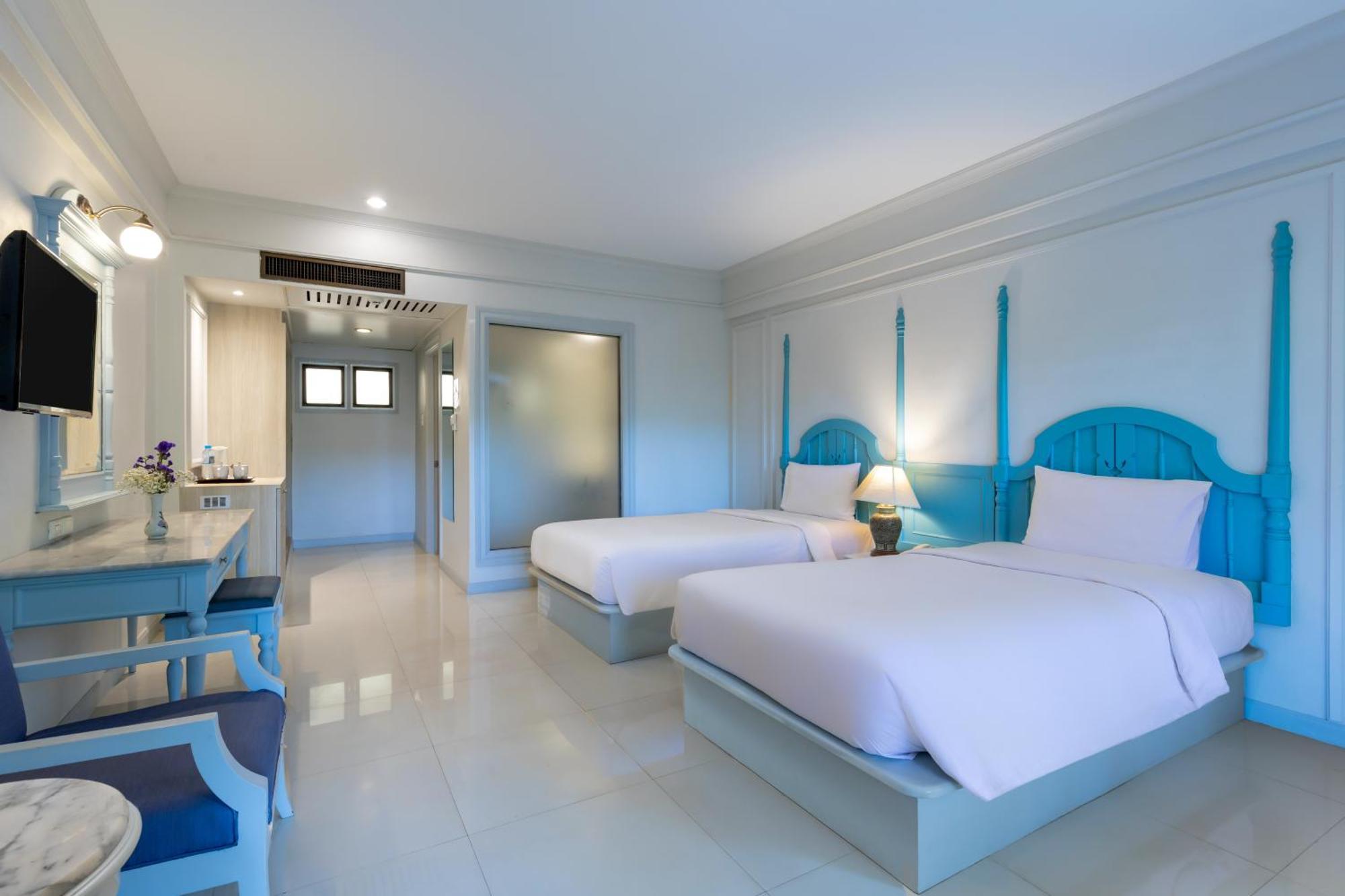 Deluxe Double or Twin Room