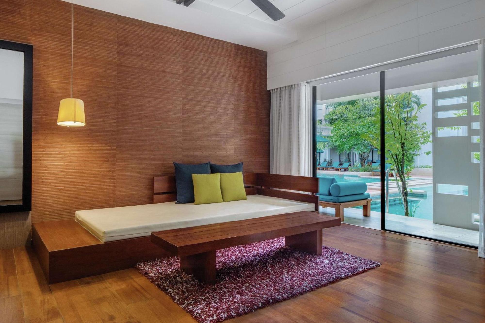 Premium Suite mit Kingsize-Bett und Poolzugang