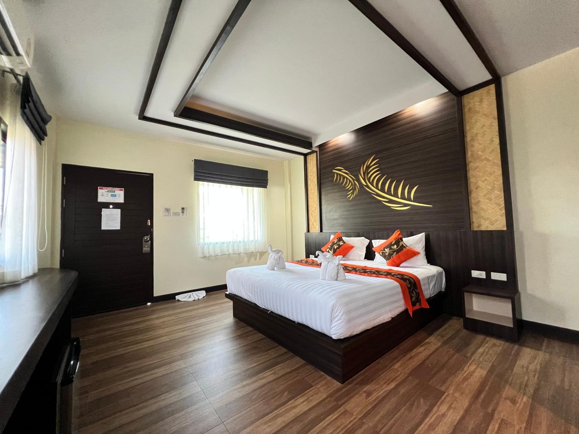 Standard Bungalow King Bed