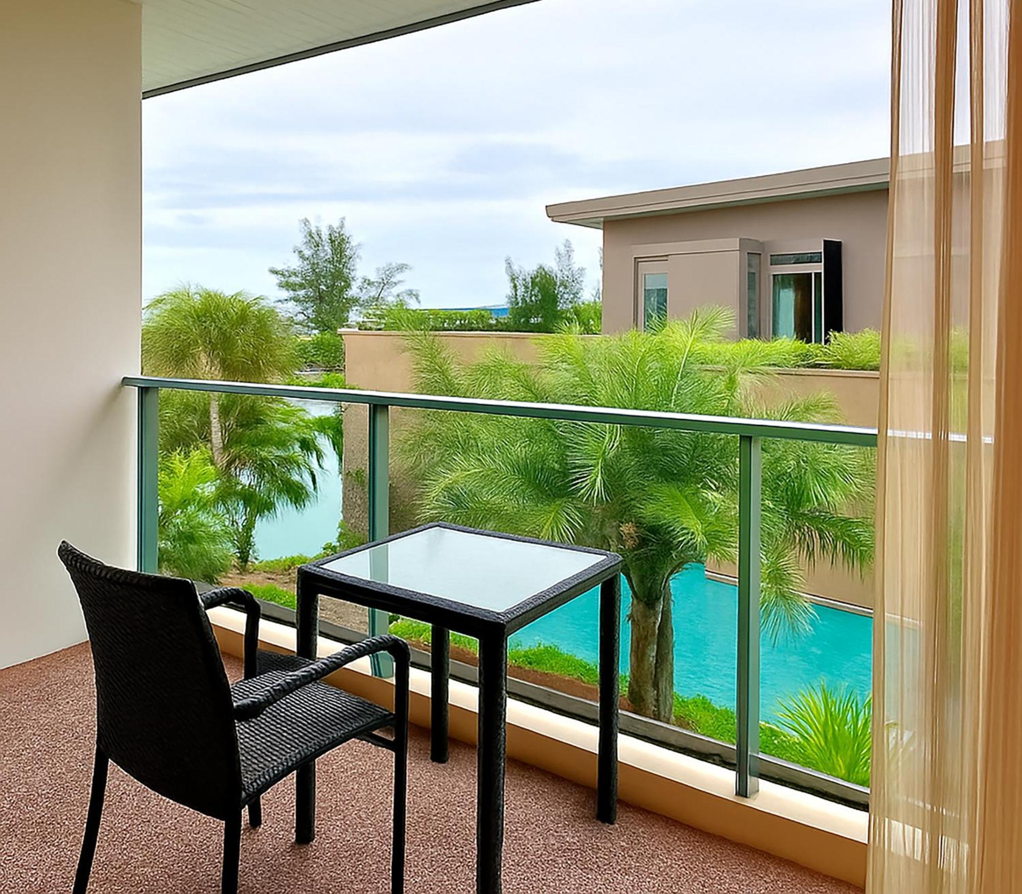 Deluxe Double or Twin Room Sea View