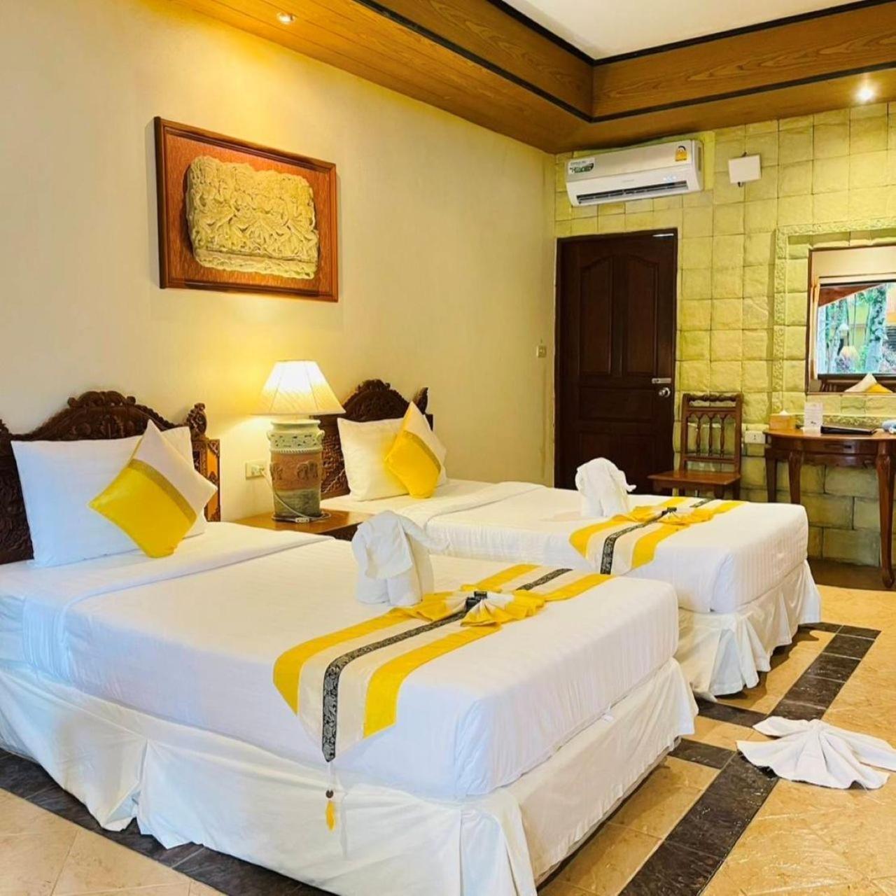 Superior Twin Room Garden View