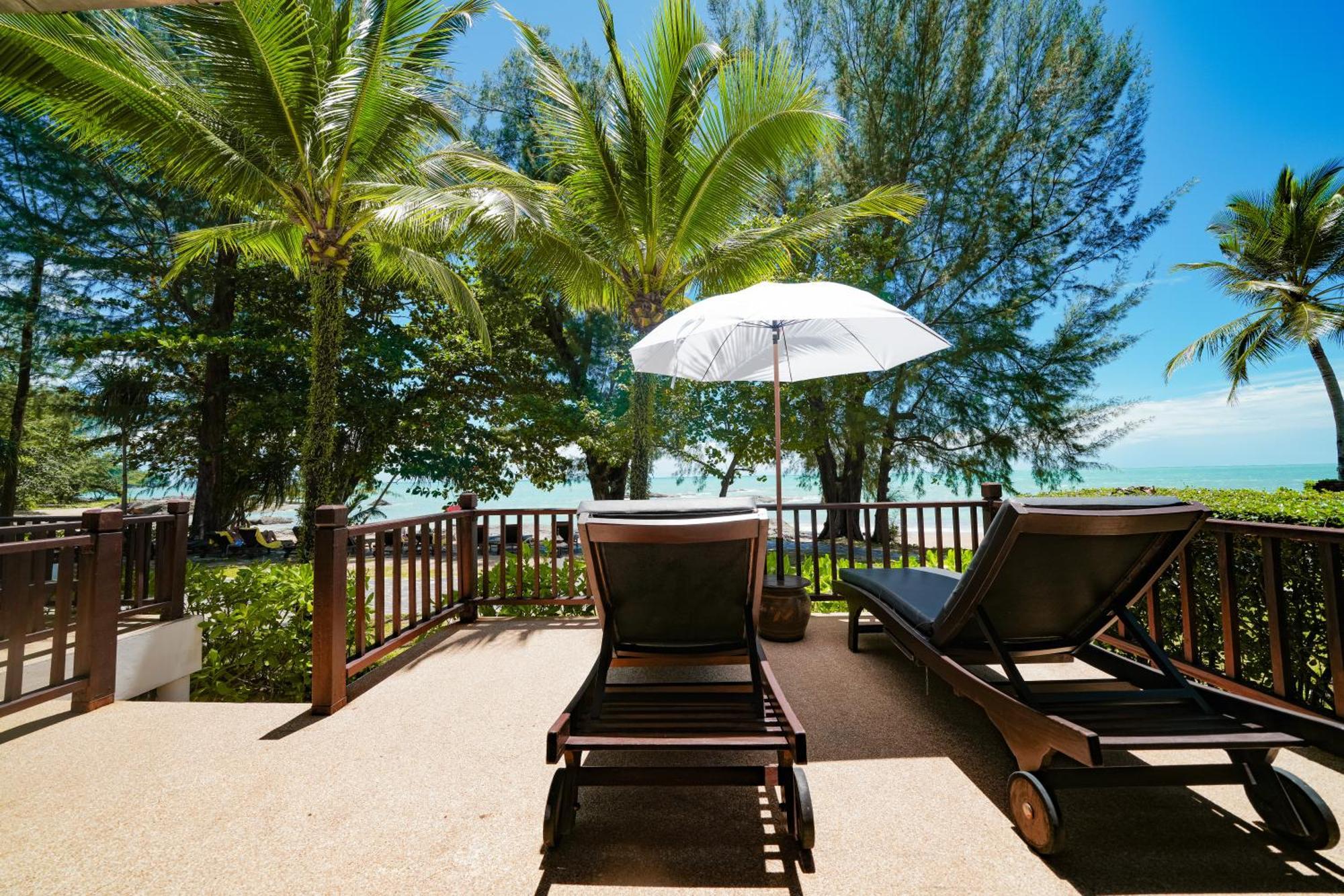 Deluxe Bungalow Beachfront - Garden Wing