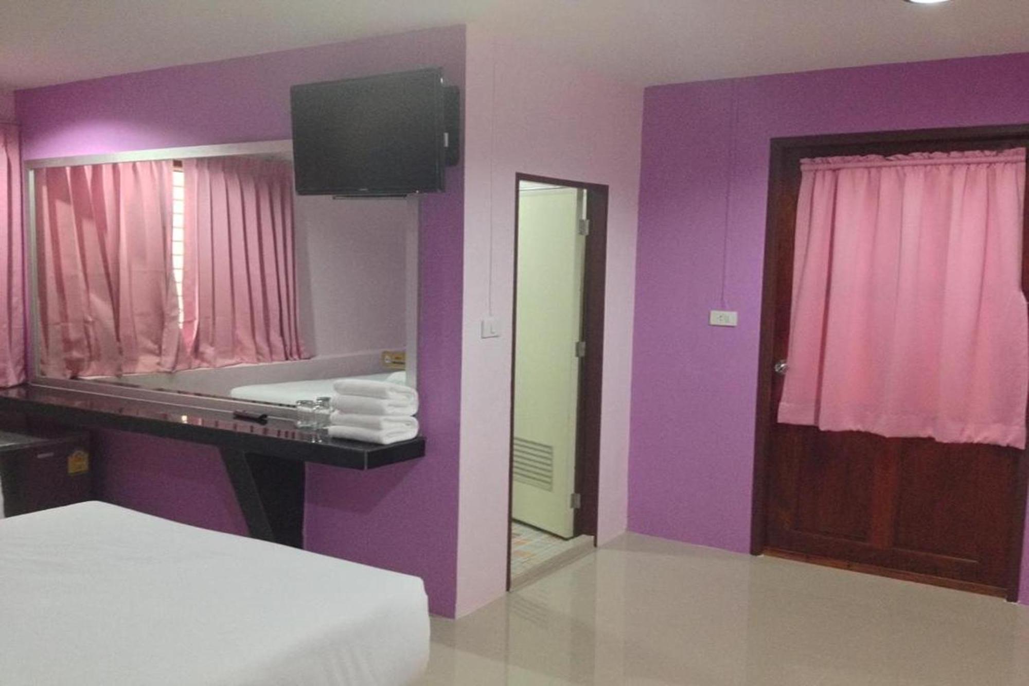 Superior Twin Room City View