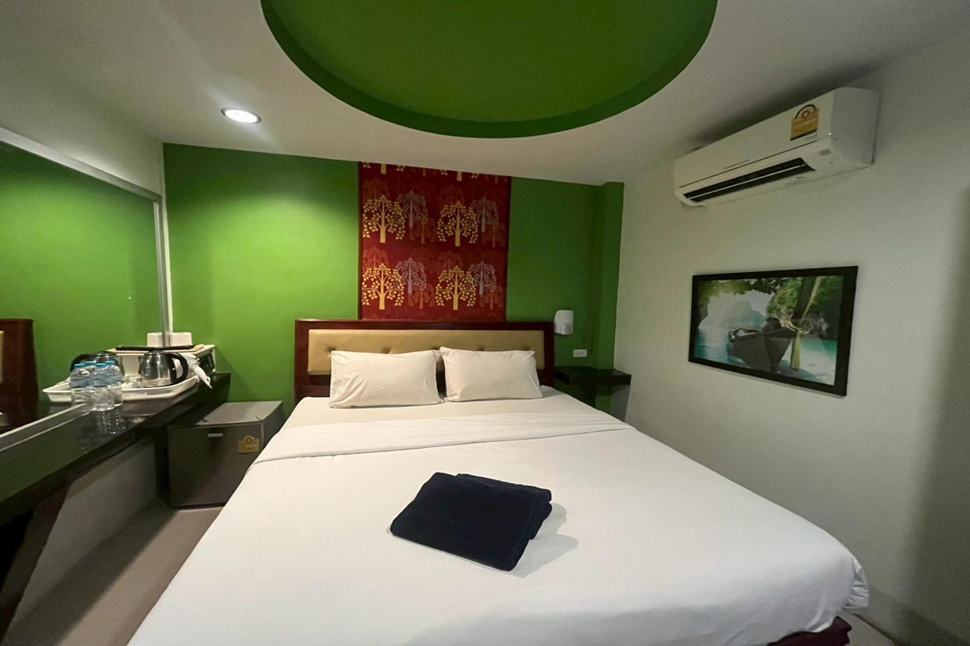 Double Room without window Private Bathroom