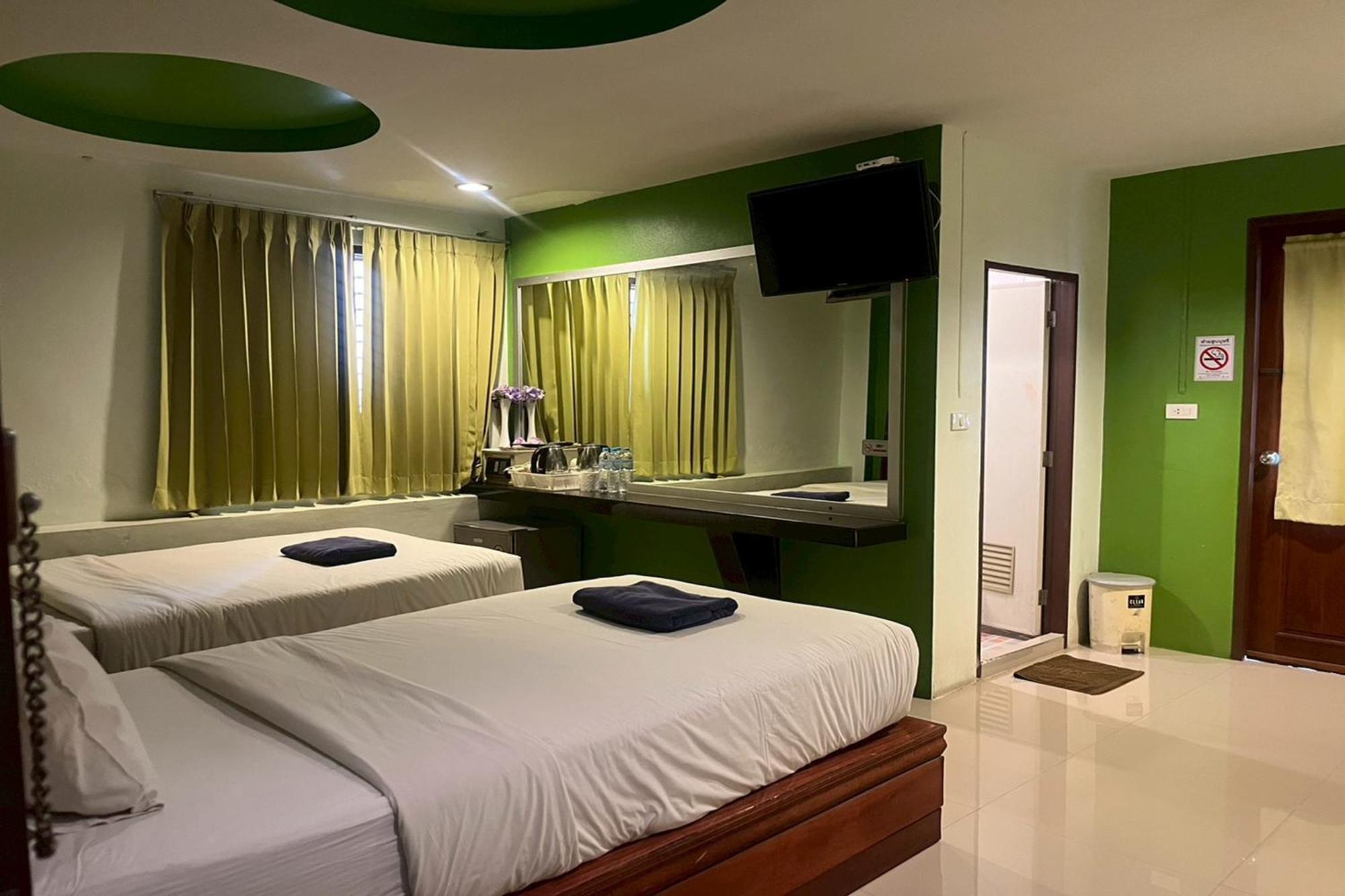 Superior Twin Room City View