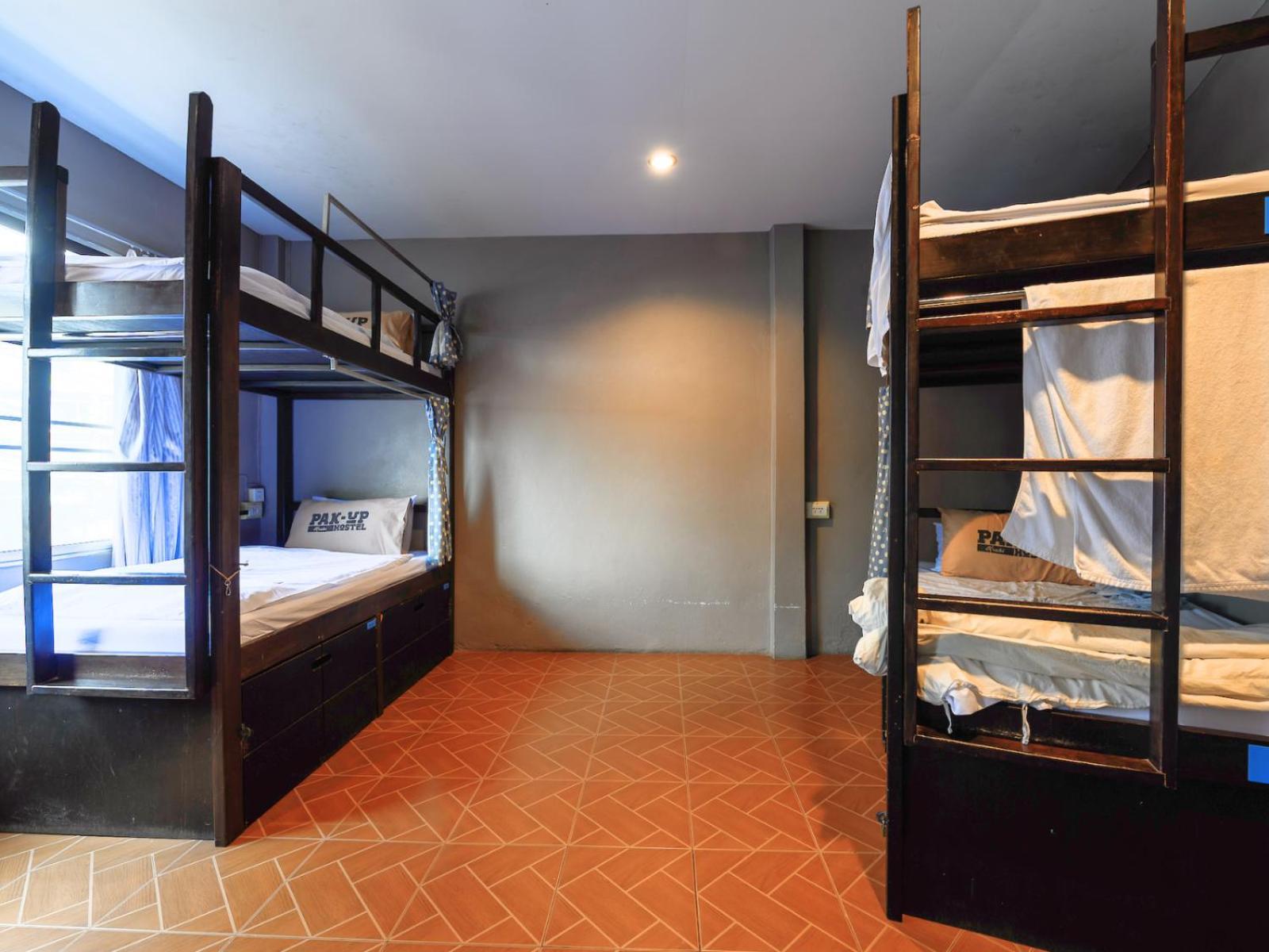 Bed 4-Bed Mixed Dormitory Room