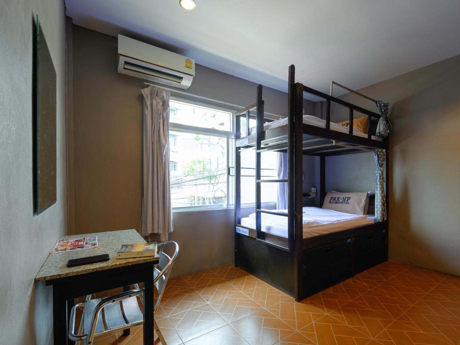Bed 4-Bed Mixed Dormitory Room