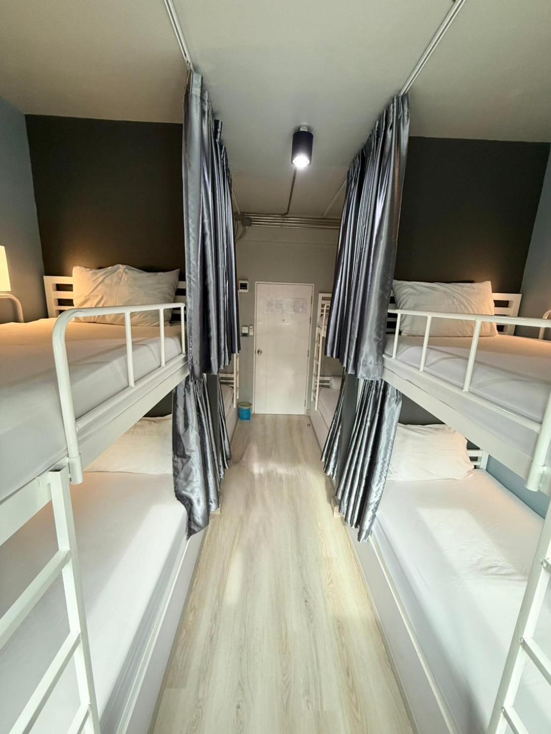 Bed 8-Bed Mixed Dormitory Room