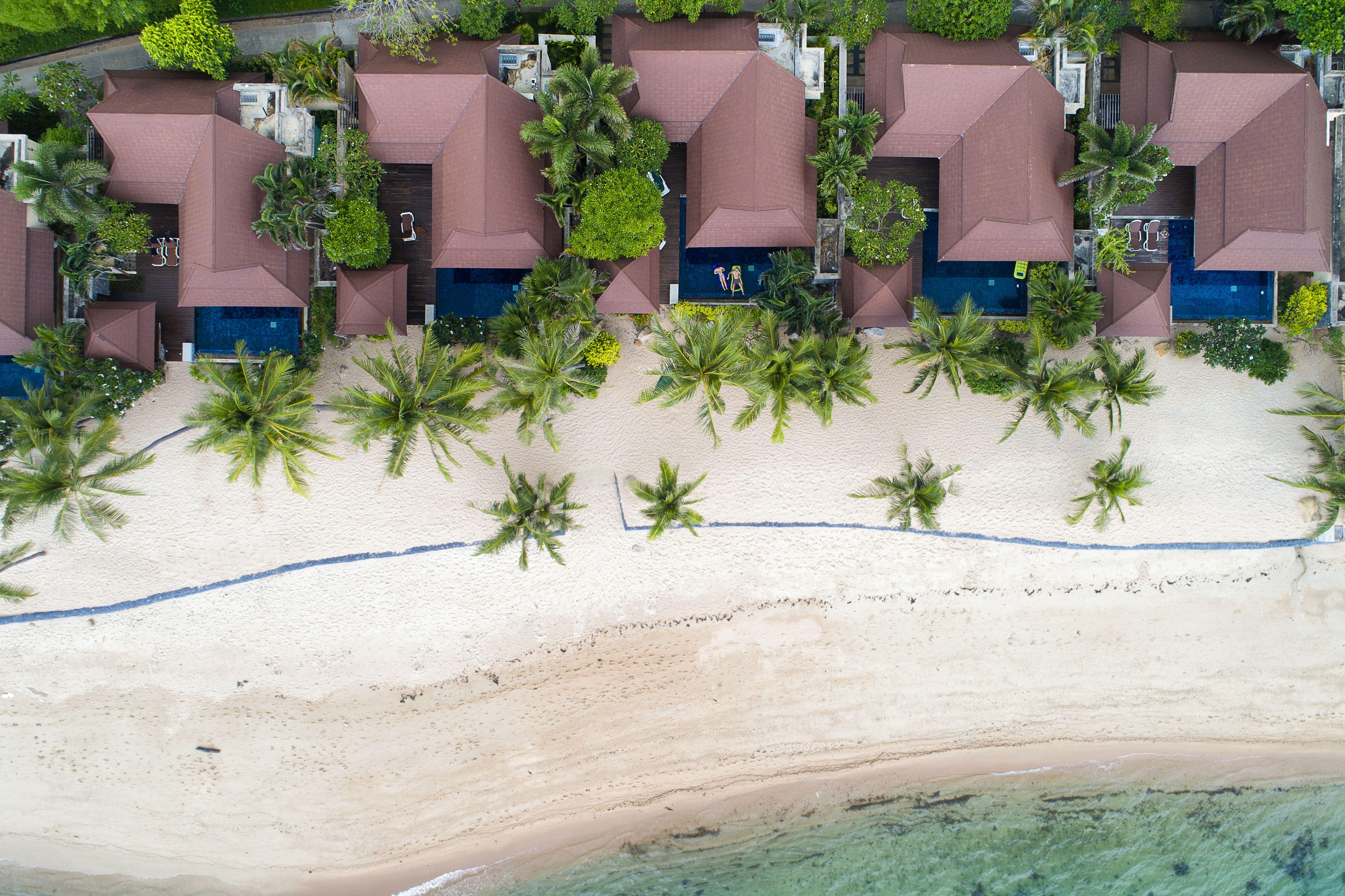 Beachfront Pool Villa Suites