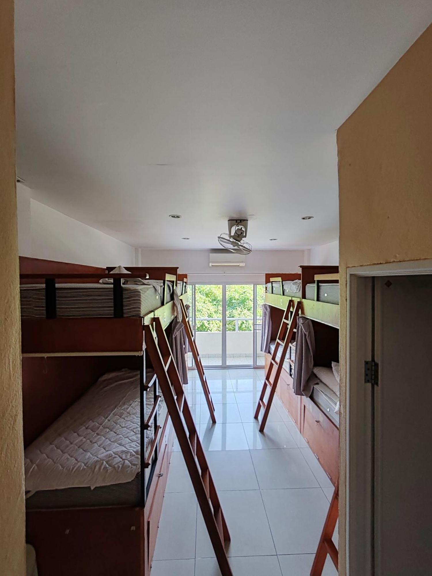 Bed 10-Bed Mixed Dormitory Room