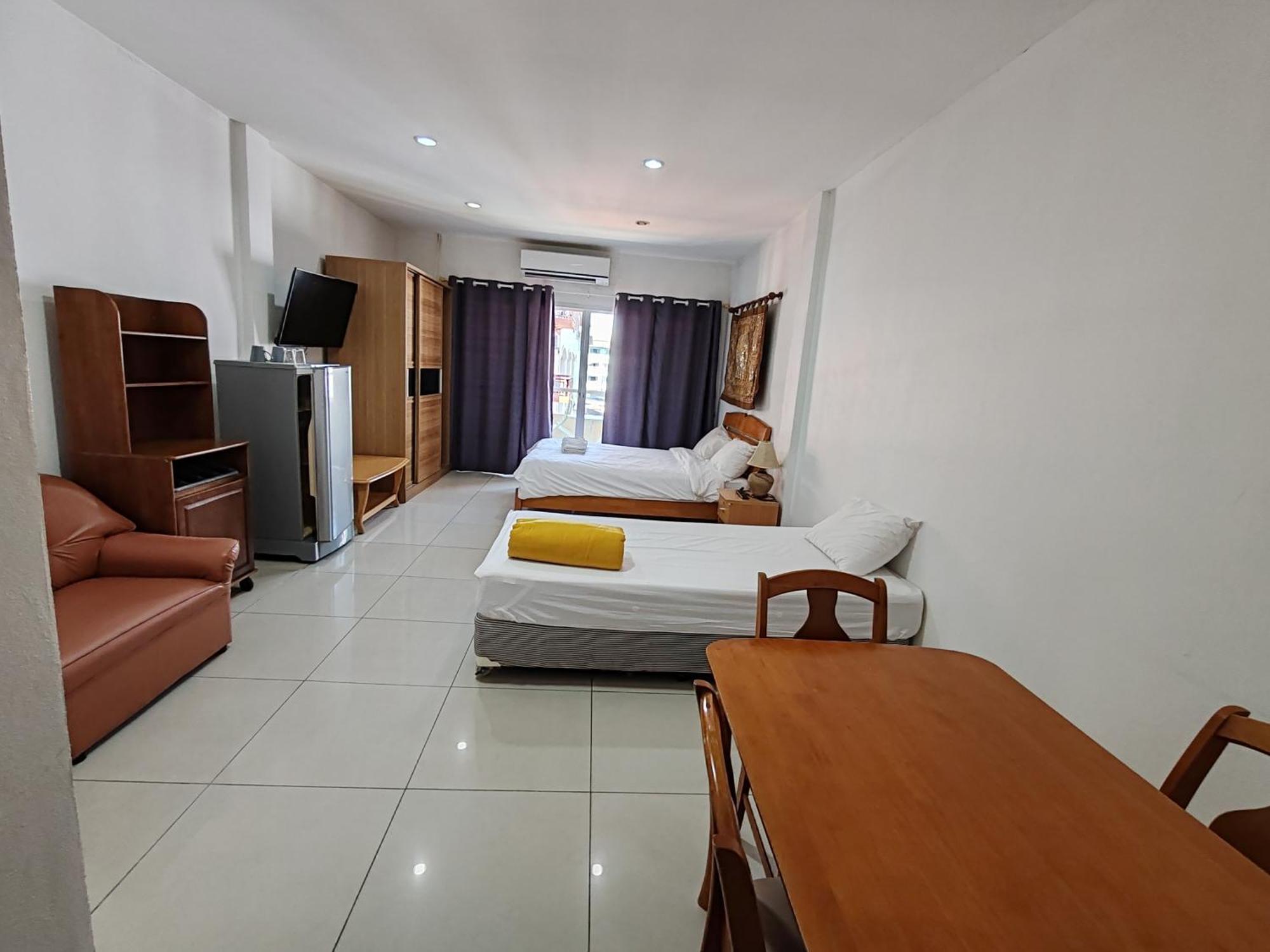 Comfort Triple Room Shower