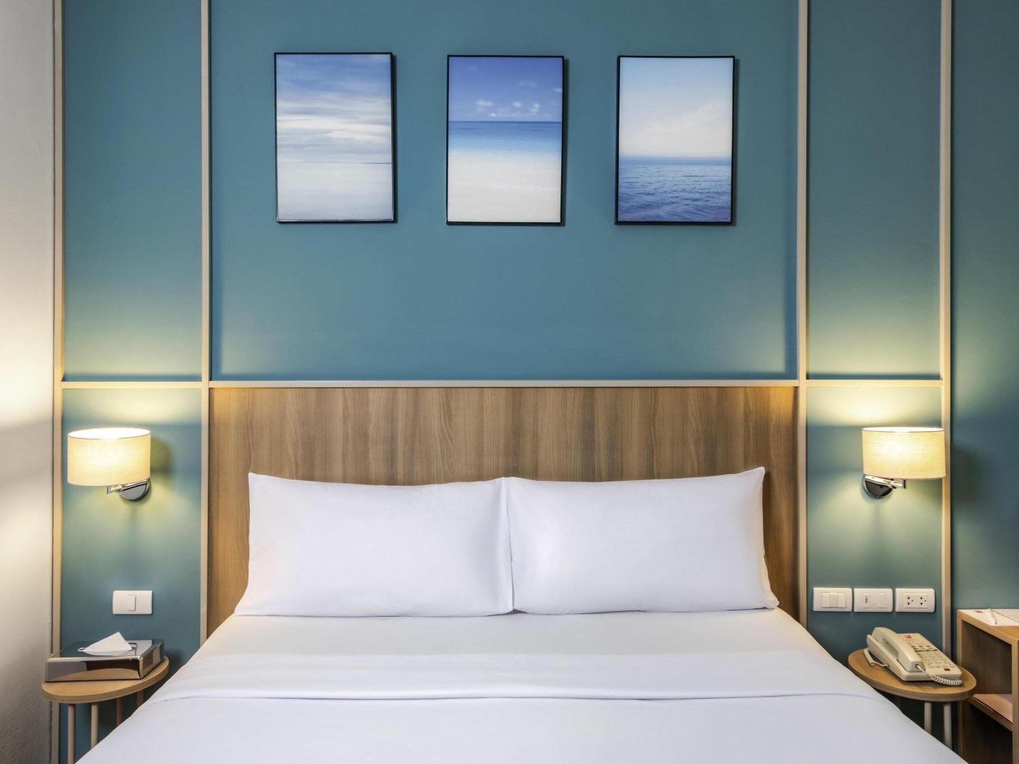 Standard Double Room City Side