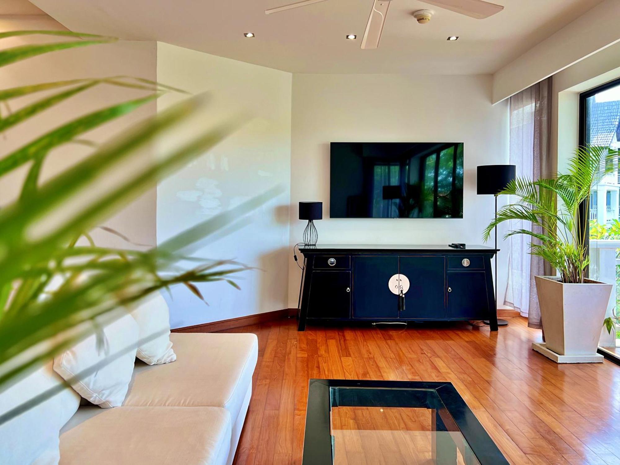 Grand Superior One-bedroom Apartment