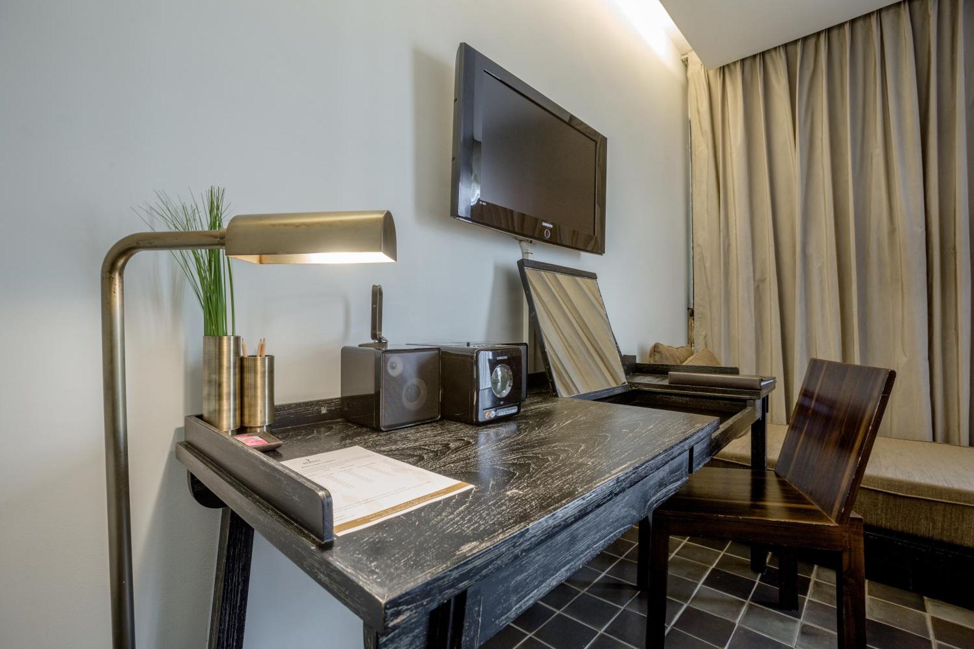 Deluxe Double Room Bath