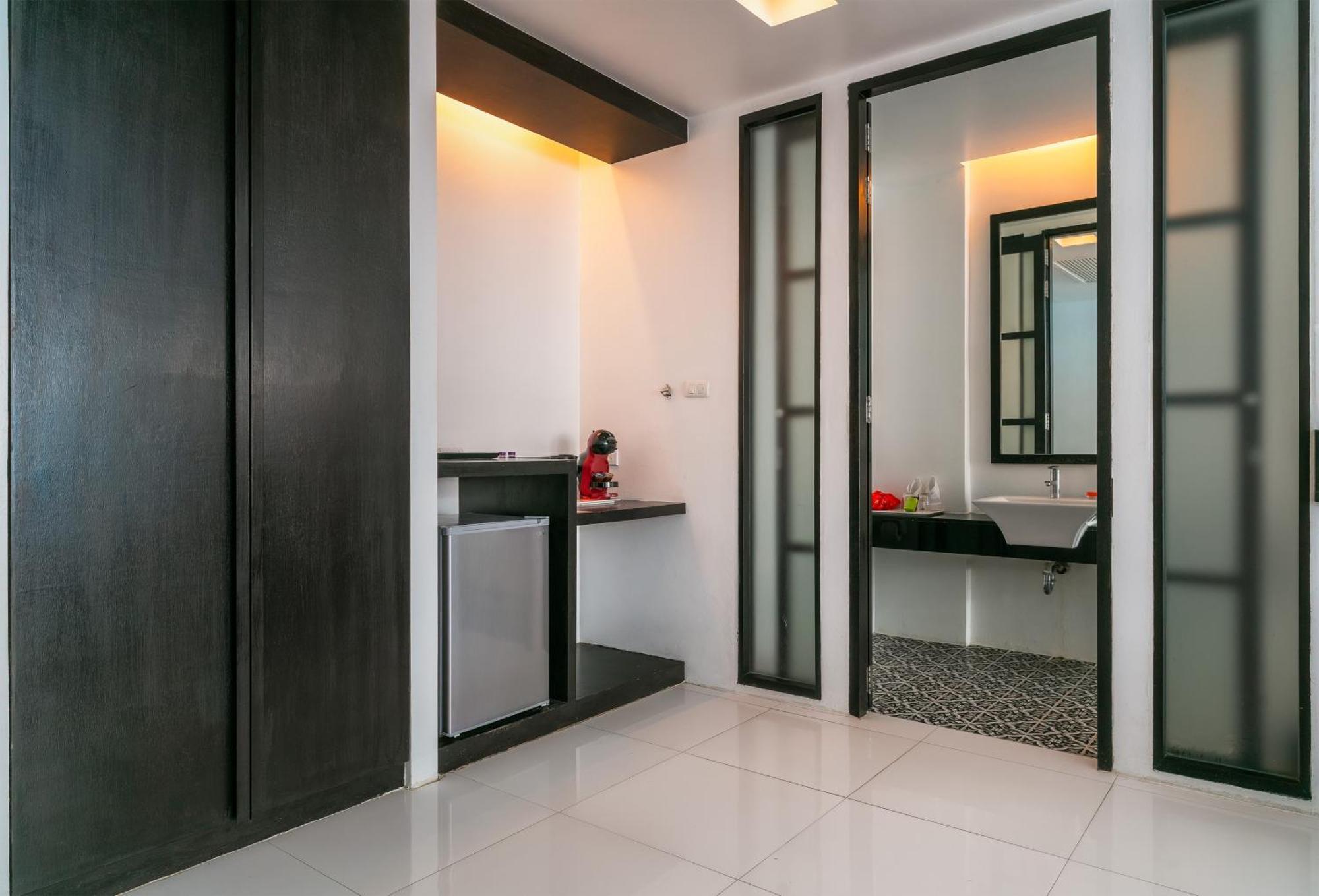 Deluxe Double Room Pool Access Serene Wing