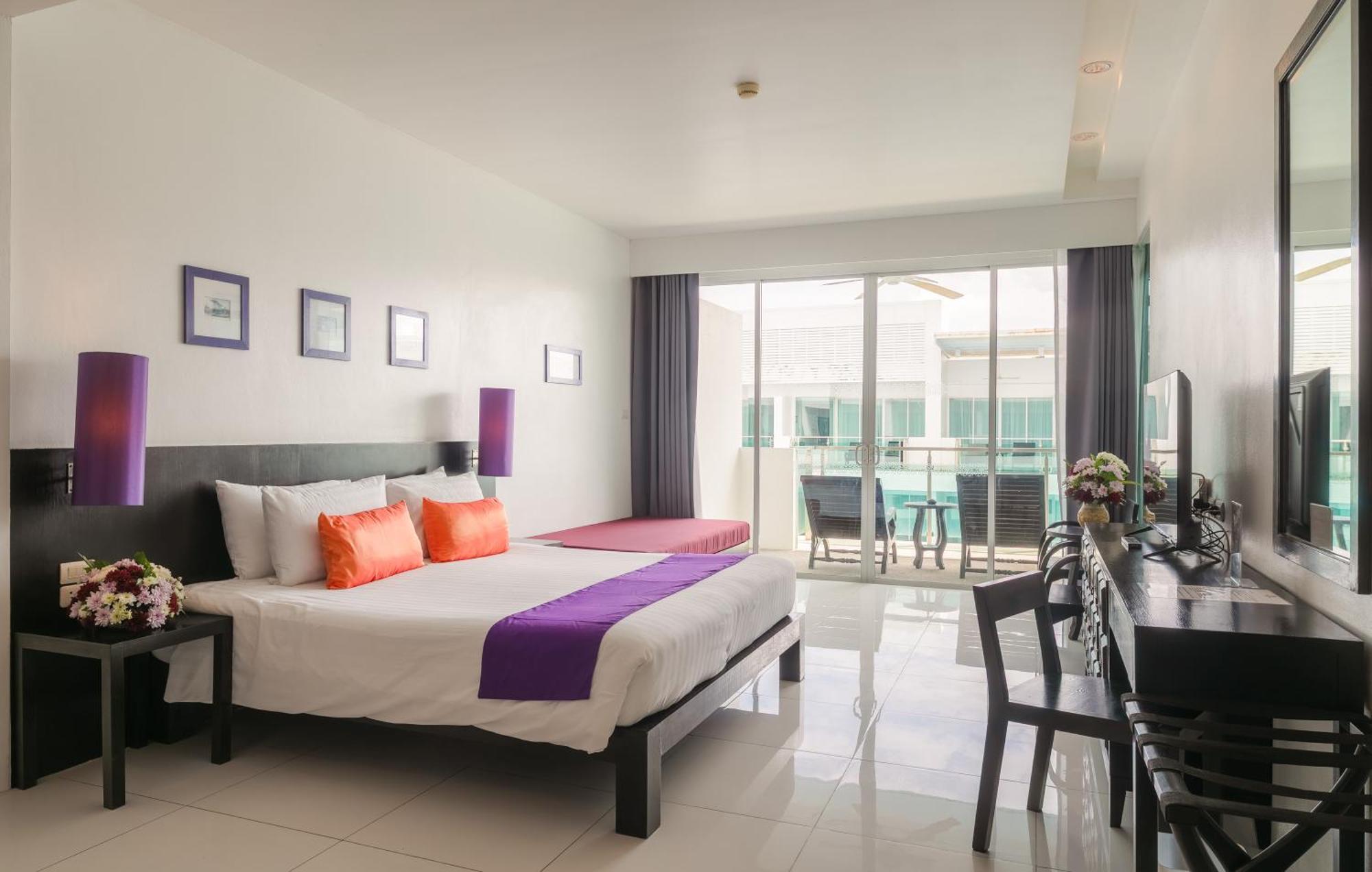 Deluxe Double Room Pool View Serene Wing,1742671868:JPEG