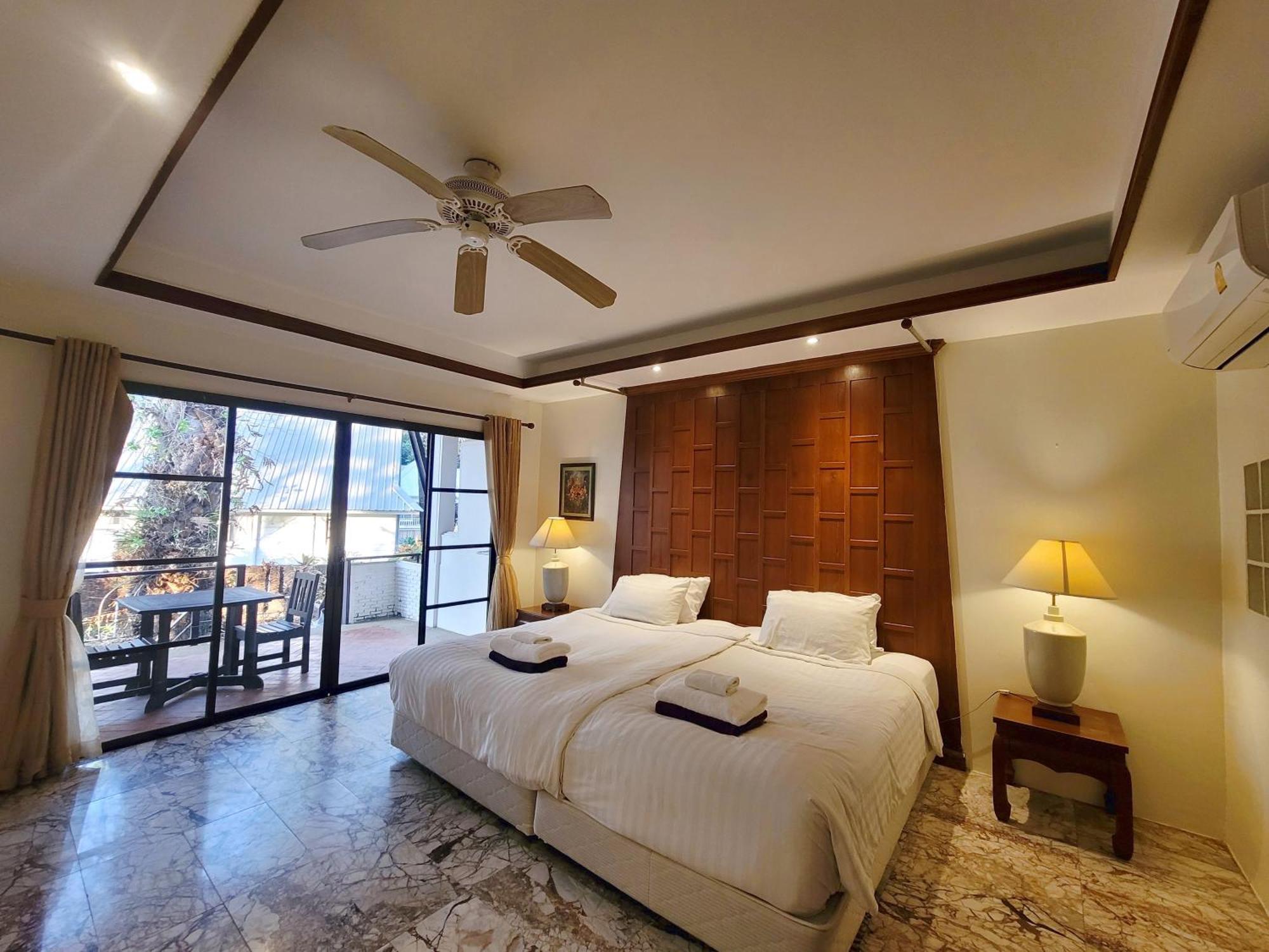 Superior Double or Twin Room Garden View