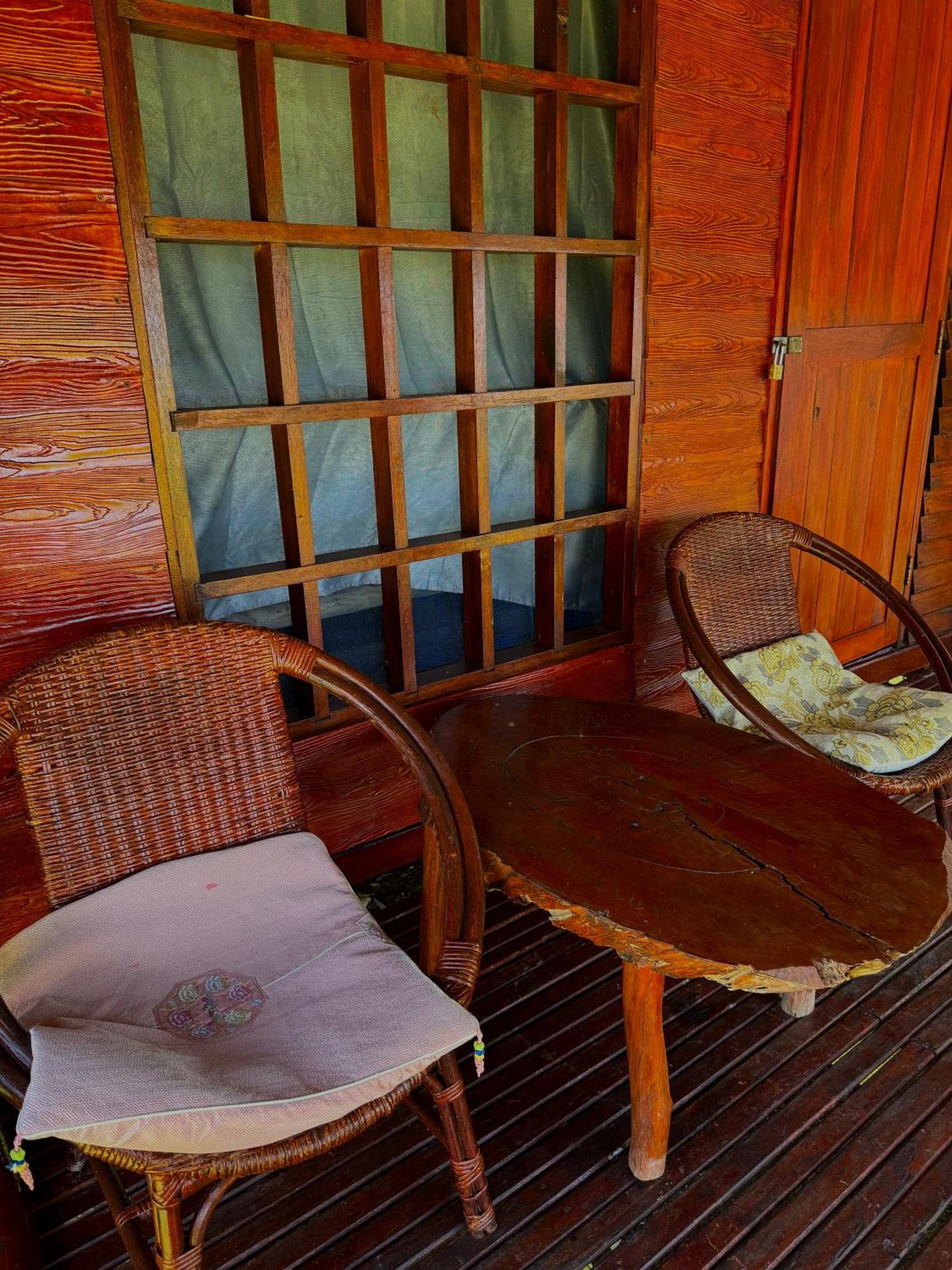 Standard Bungalow Partial Sea View