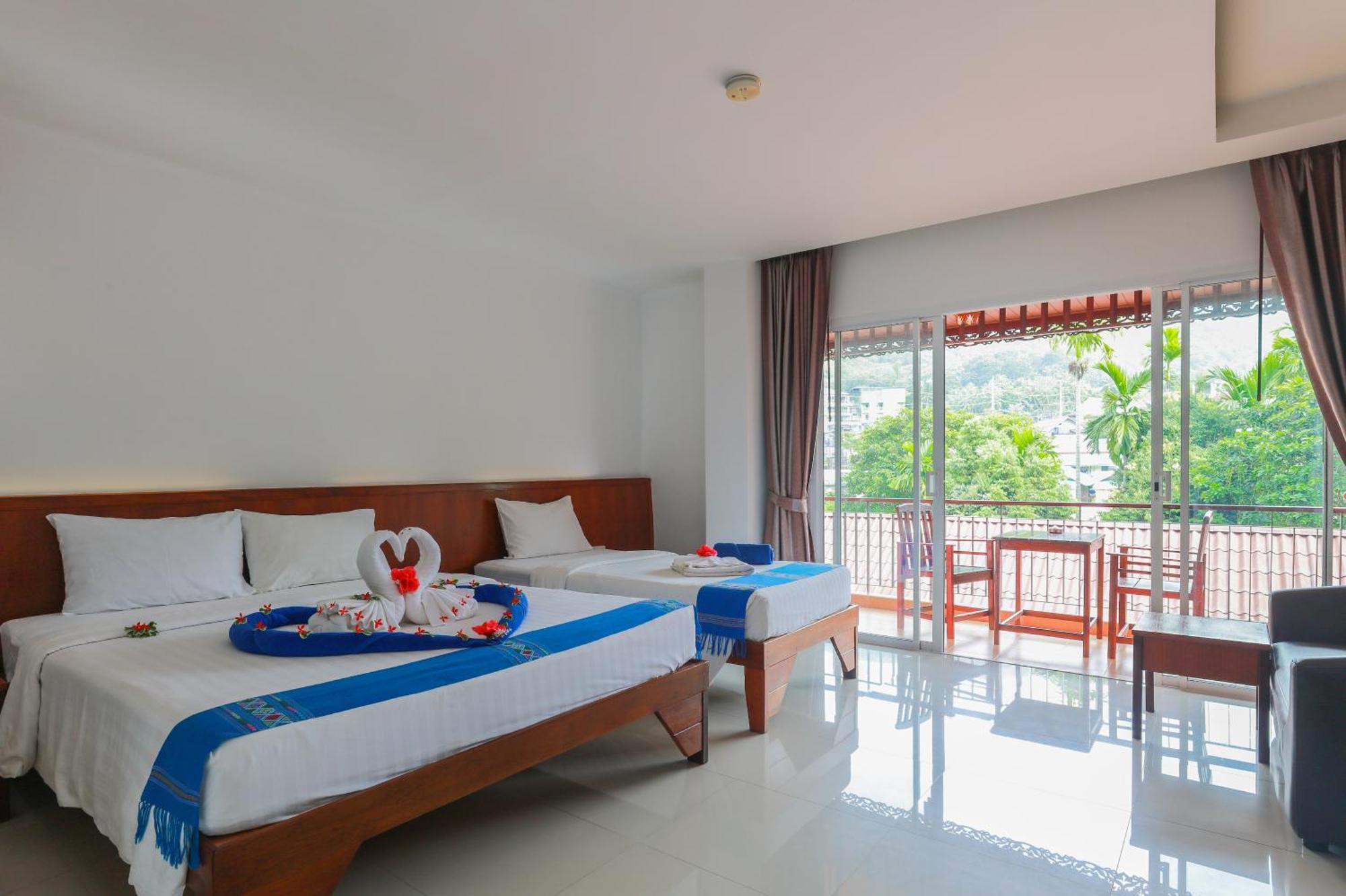 Deluxe Family Room