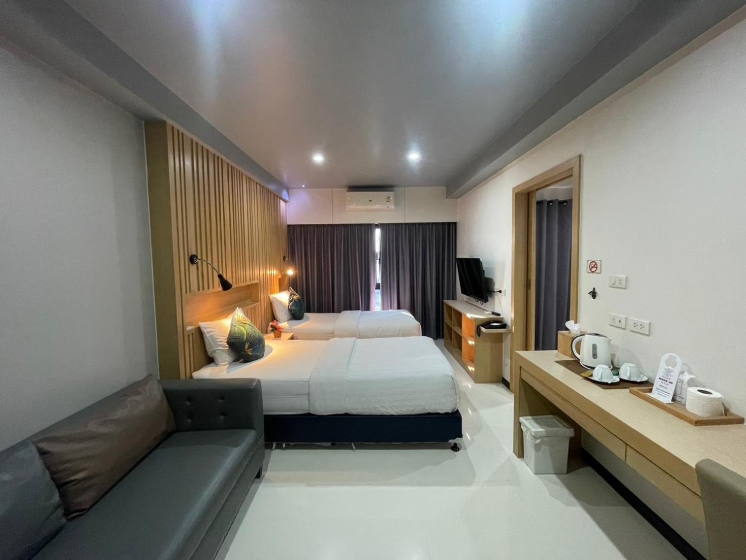 Large Twin Room