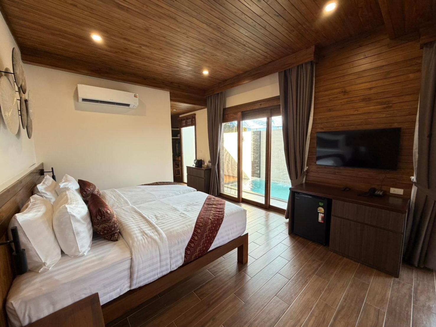 Executive Pool Villa