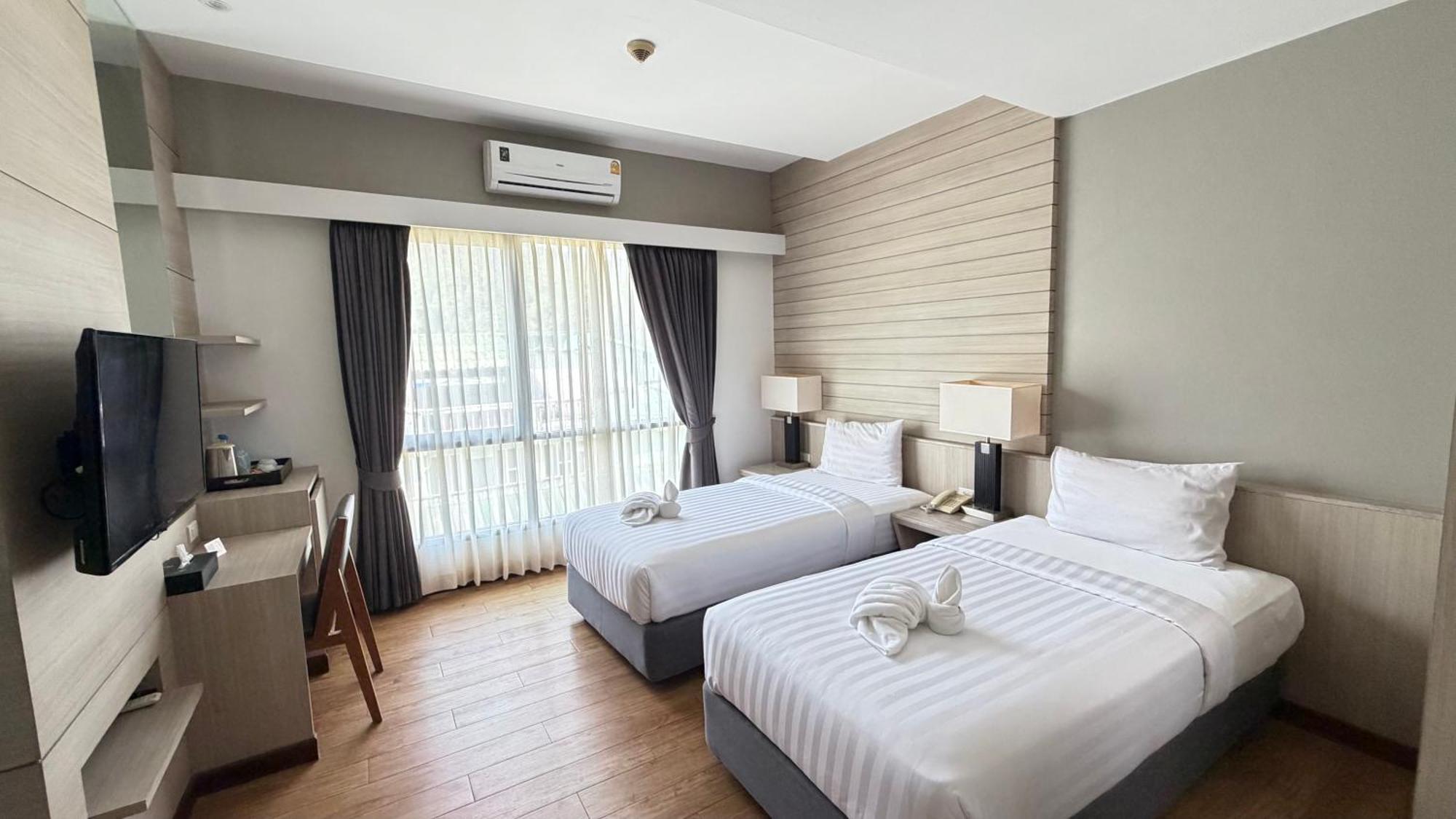 Deluxe Twin Room