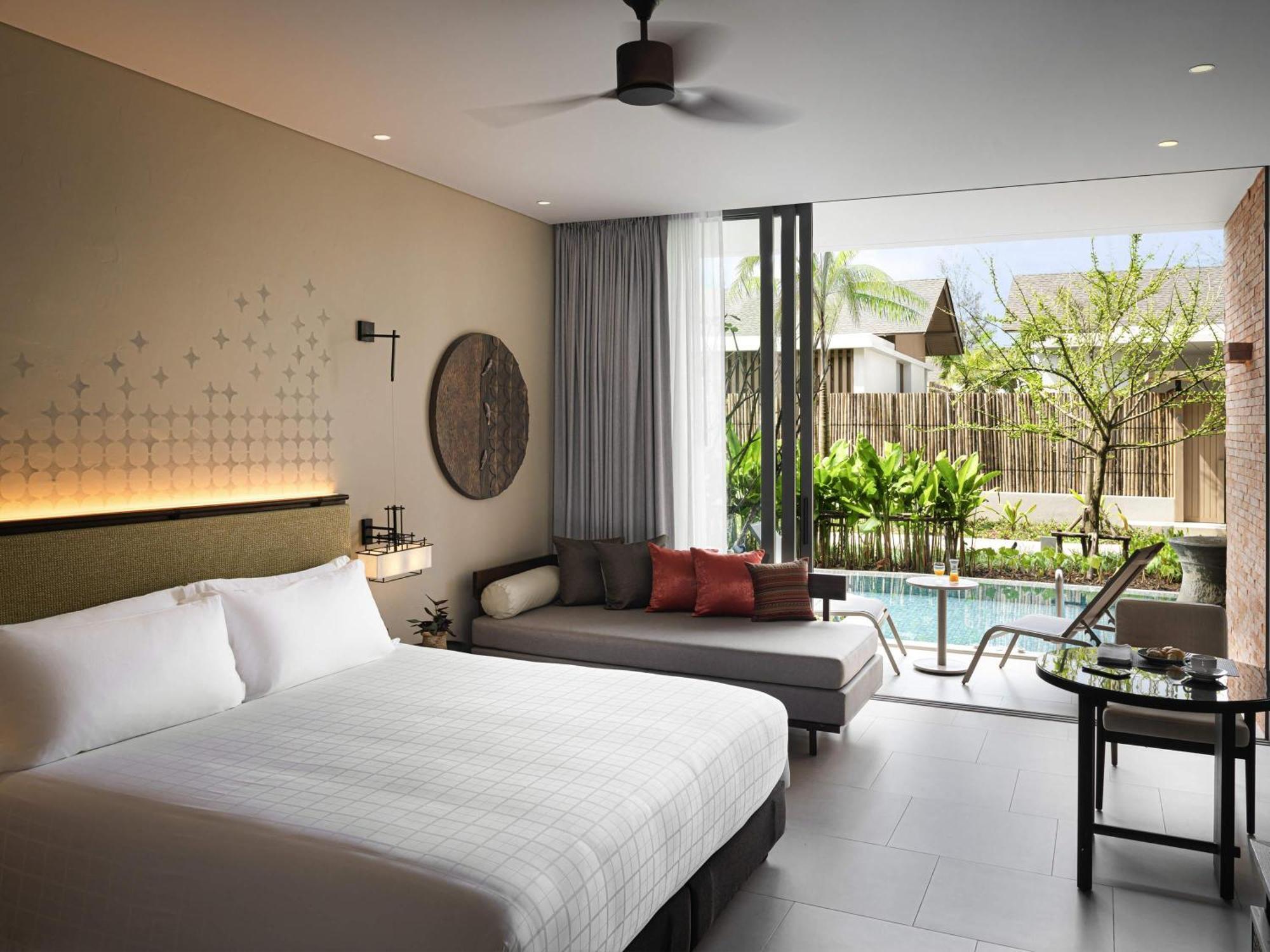 Family Suite with Pool Access