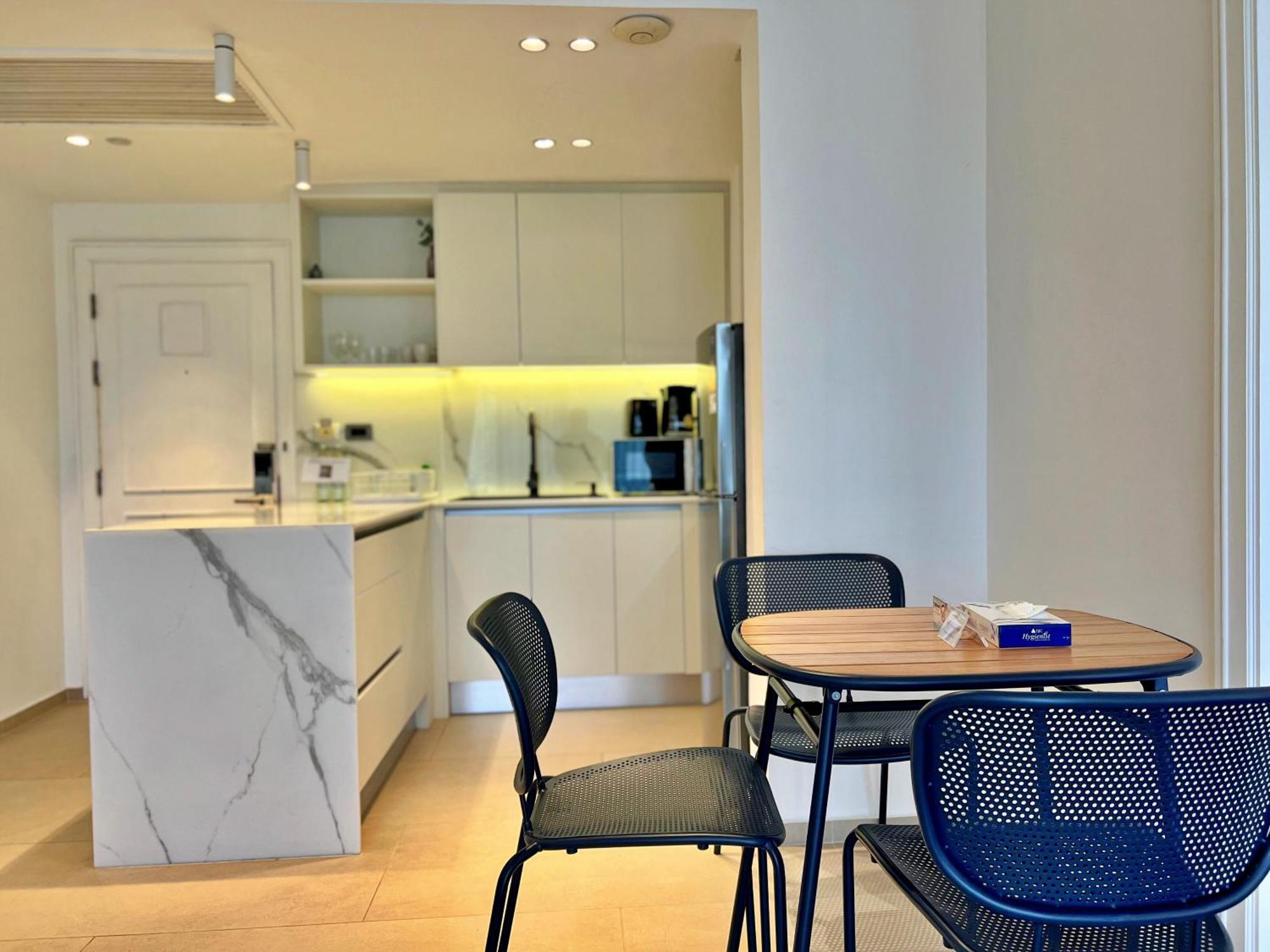 Deluxe Apartment
