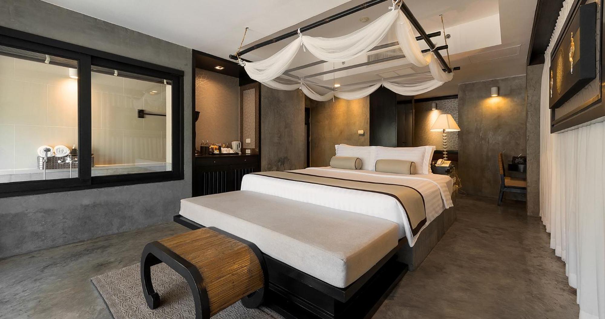 Deluxe Double or Twin Room