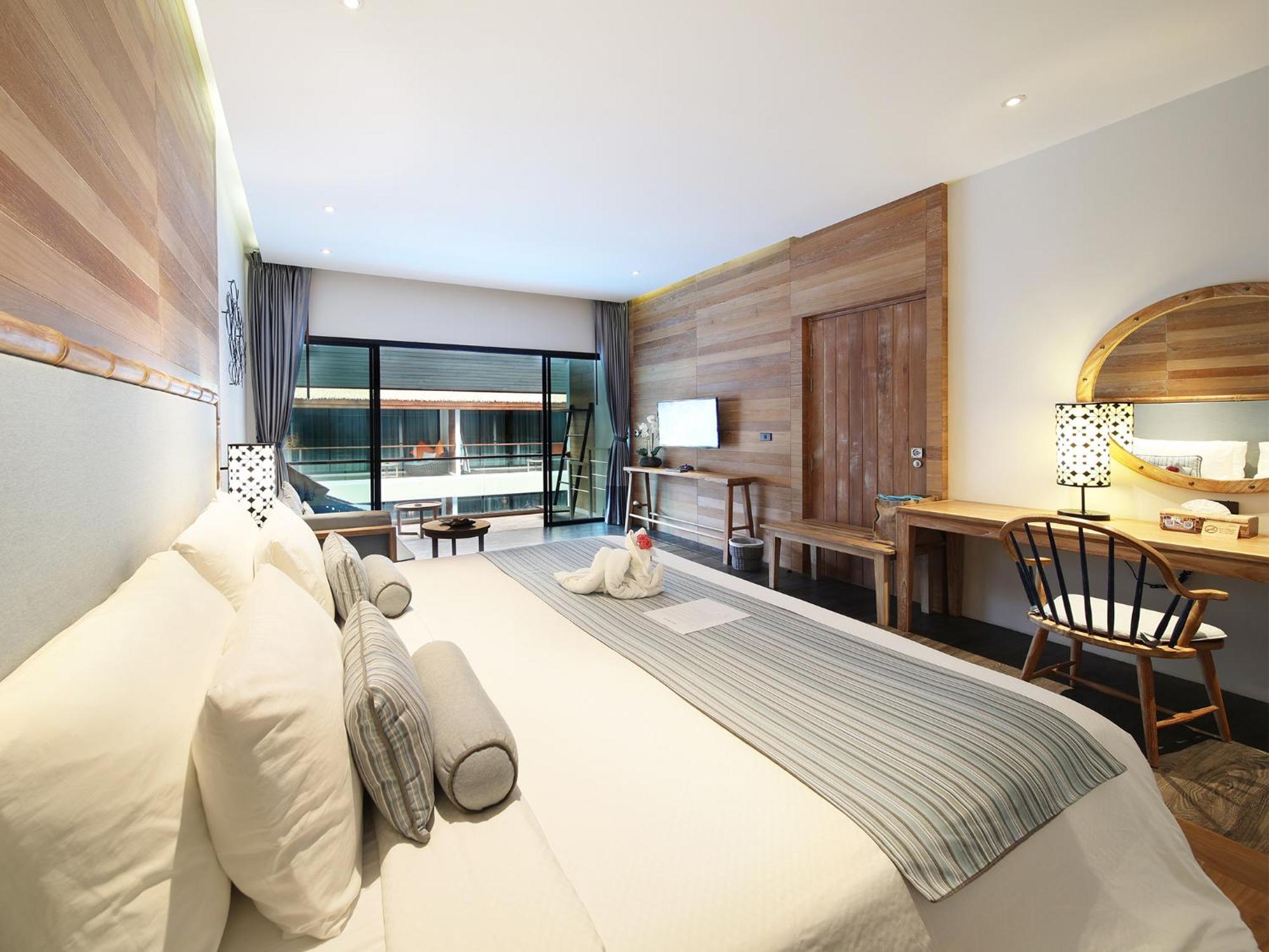Superior Pool Access Double Room