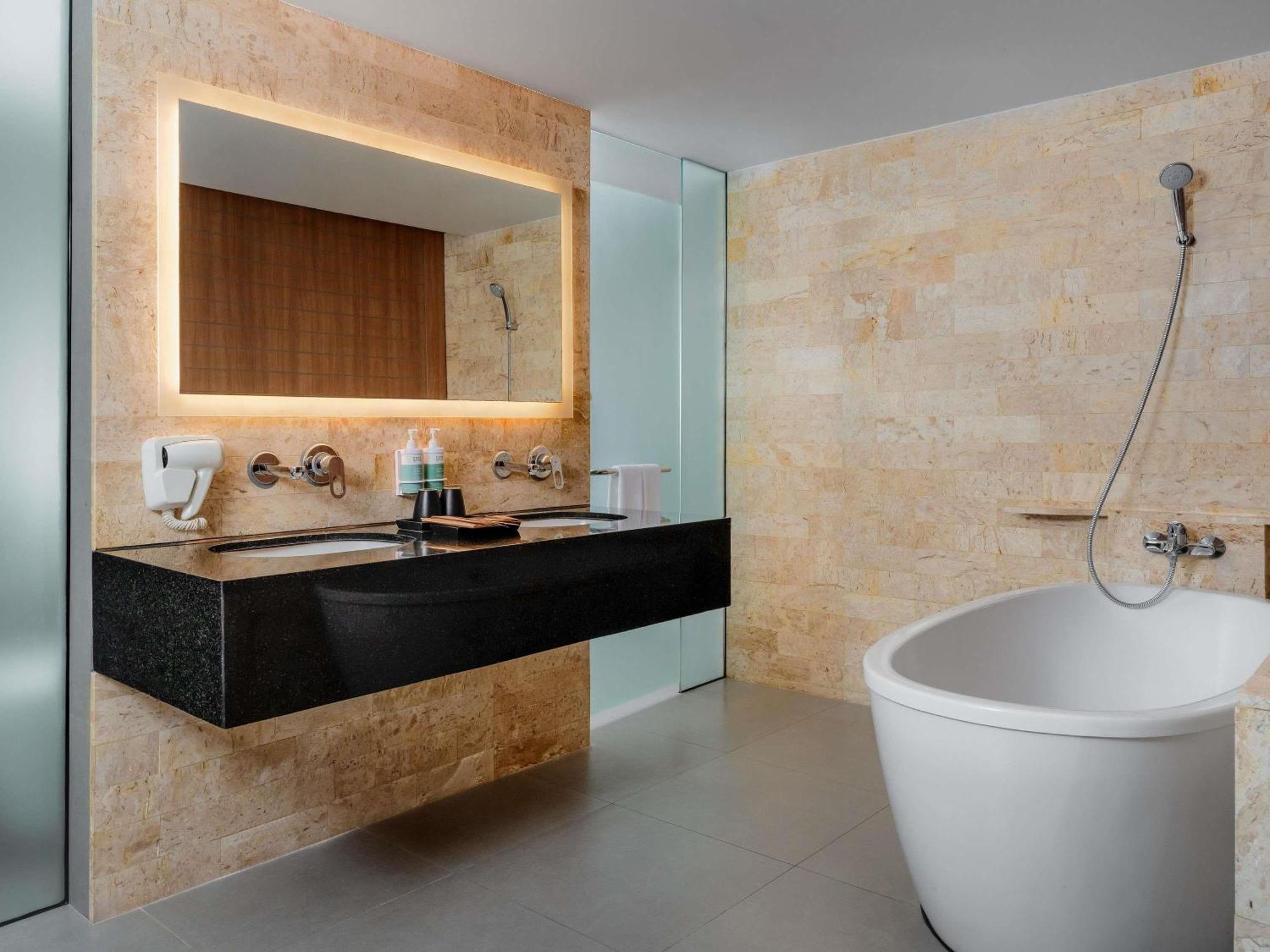 Ocean Suite