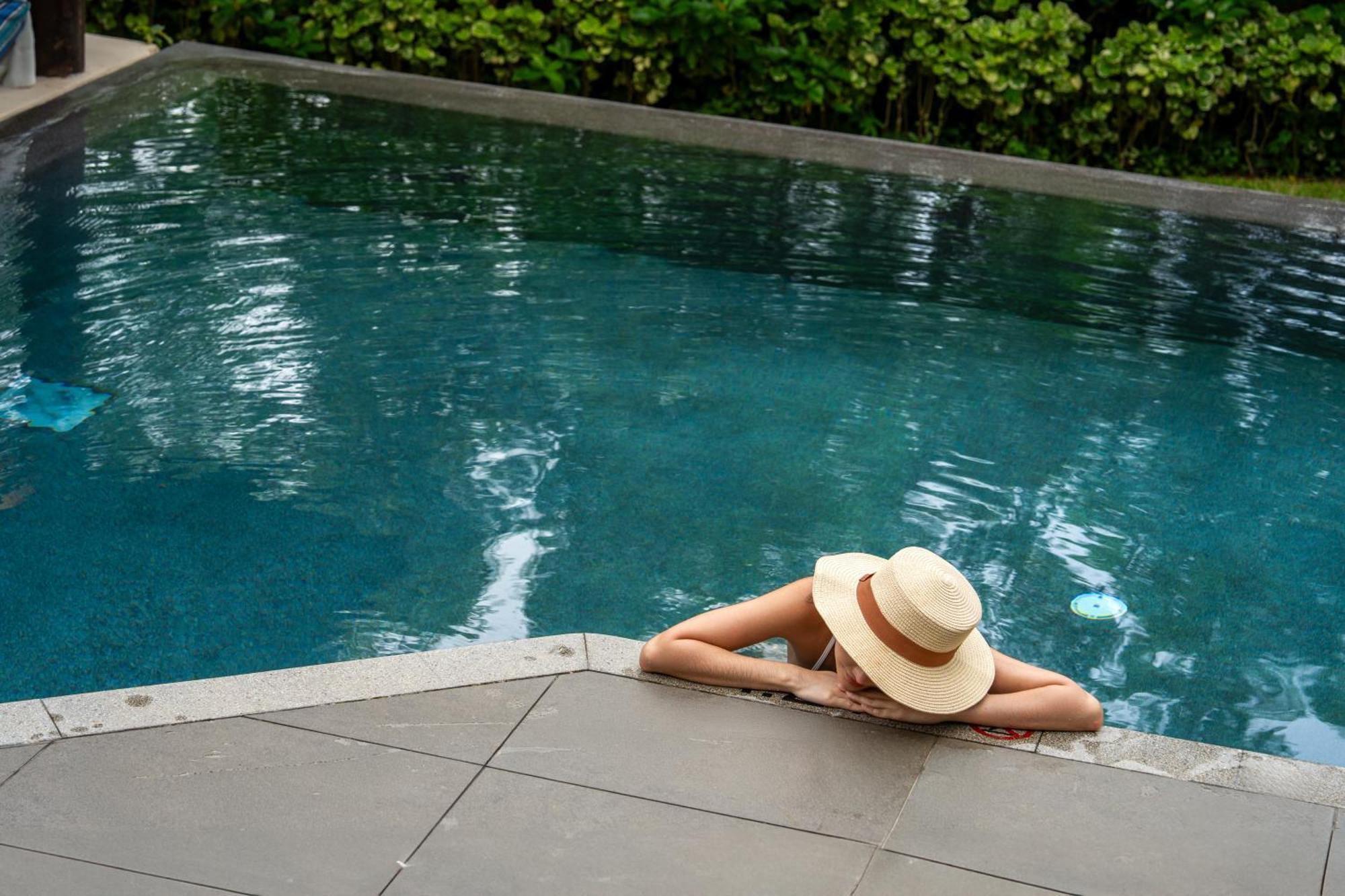 größere Poolvilla mit 2 Schlafzimmern, Cabana am Pool, eigenem Pool
