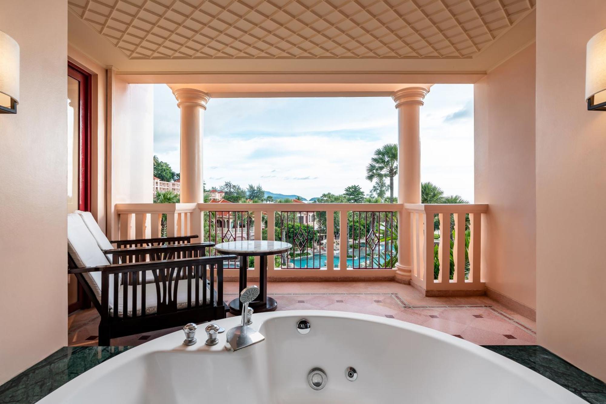 Deluxe Spa - Tempat Tidur King