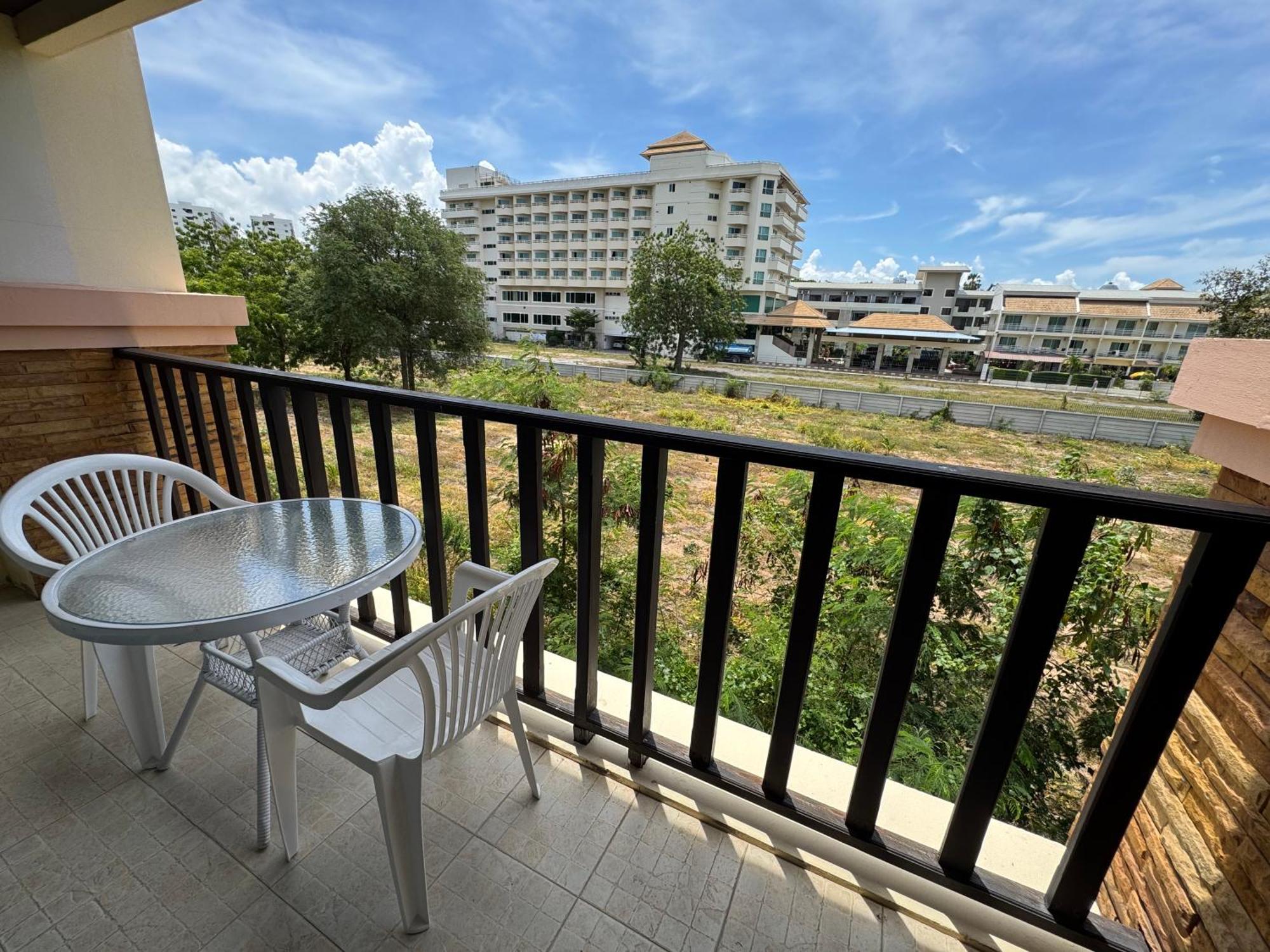 Superior One-Bedroom Suite