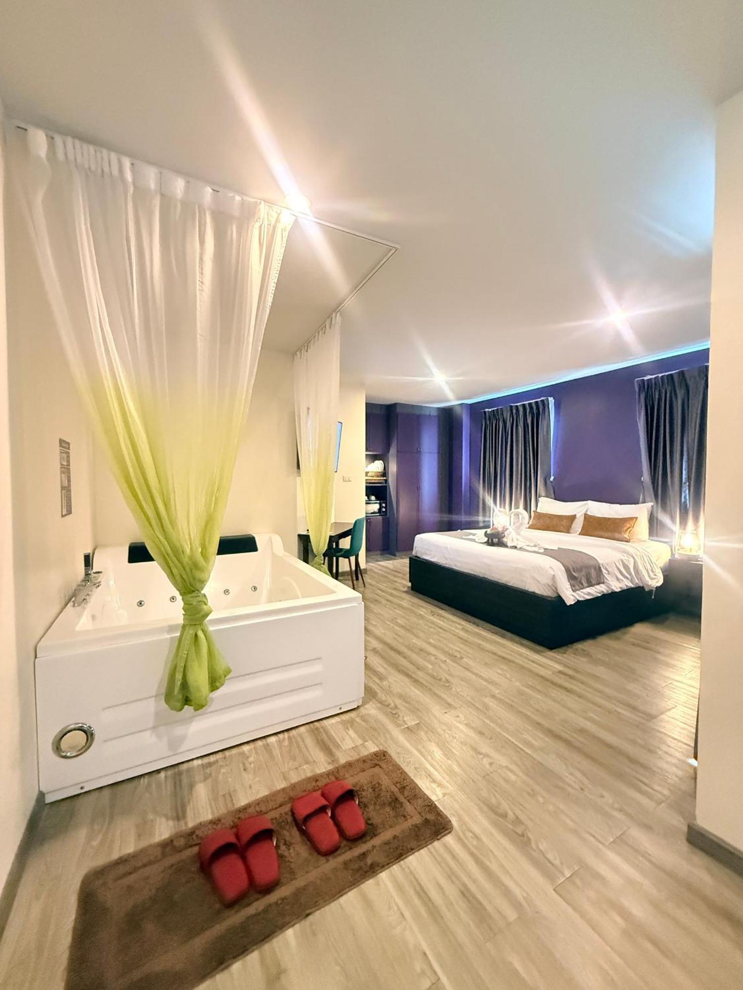 CITY SUITE