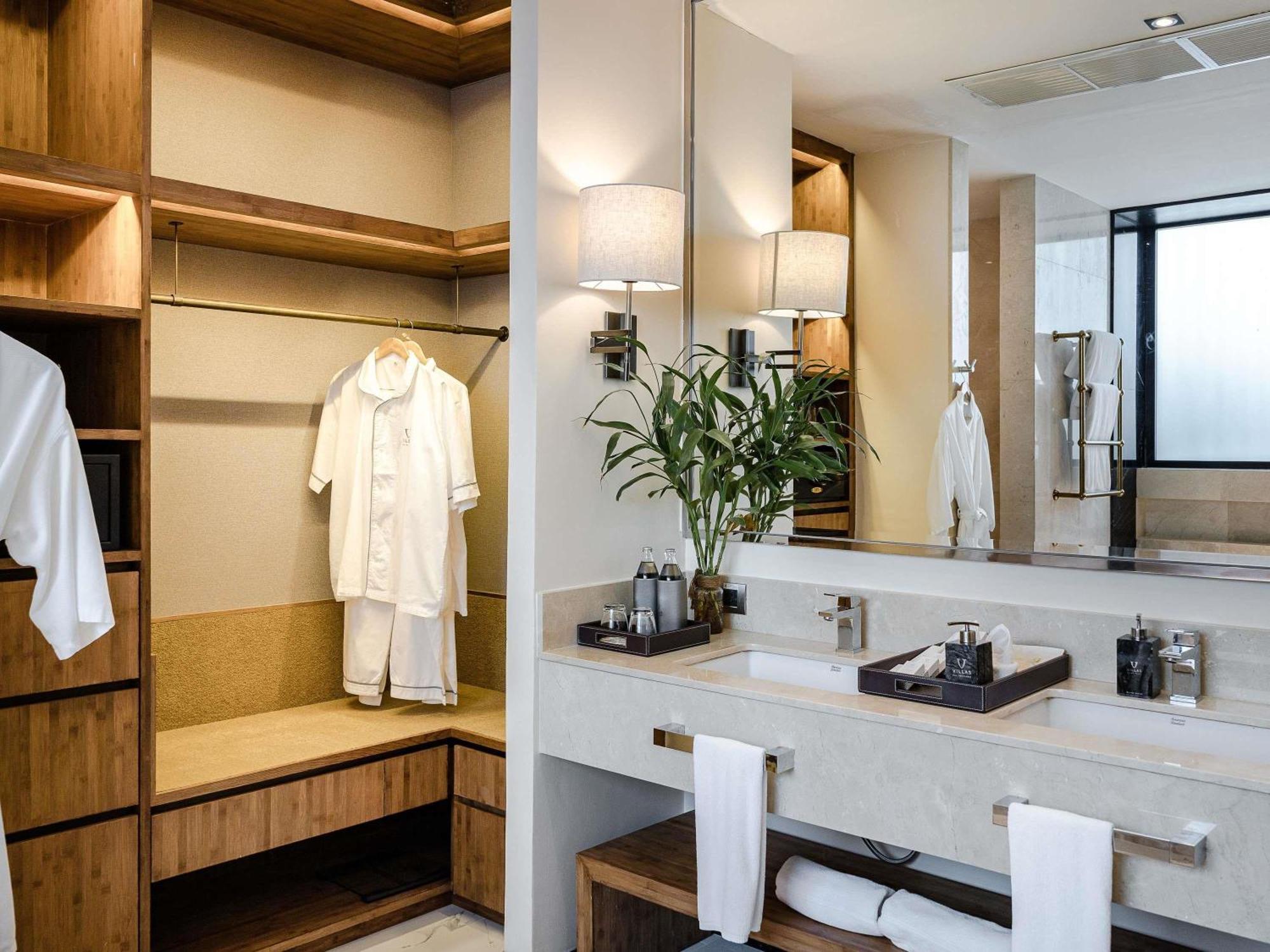 Two-Bedroom Pool Villa 24-hour butler service
