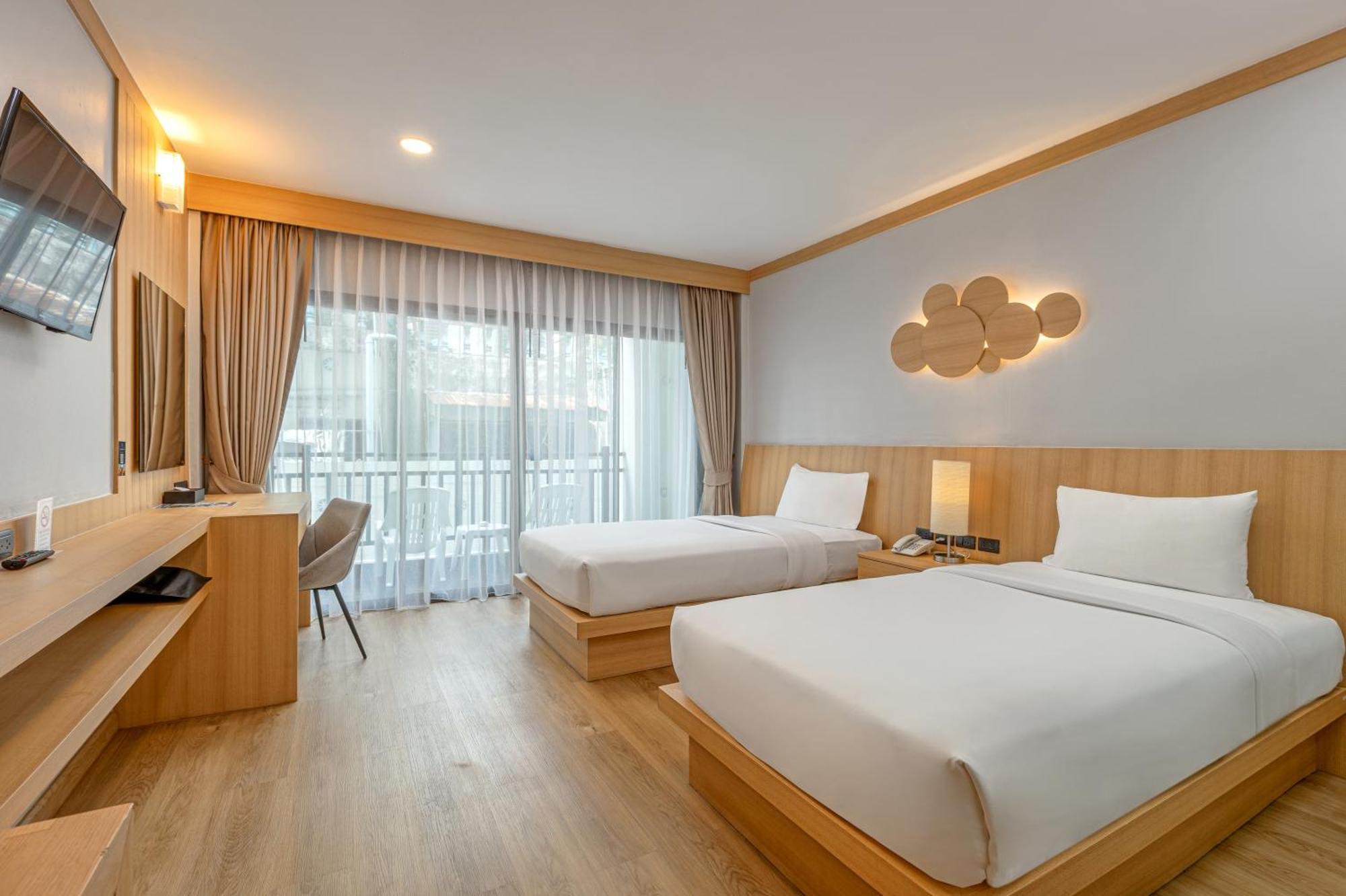 Deluxe Double or Twin Room