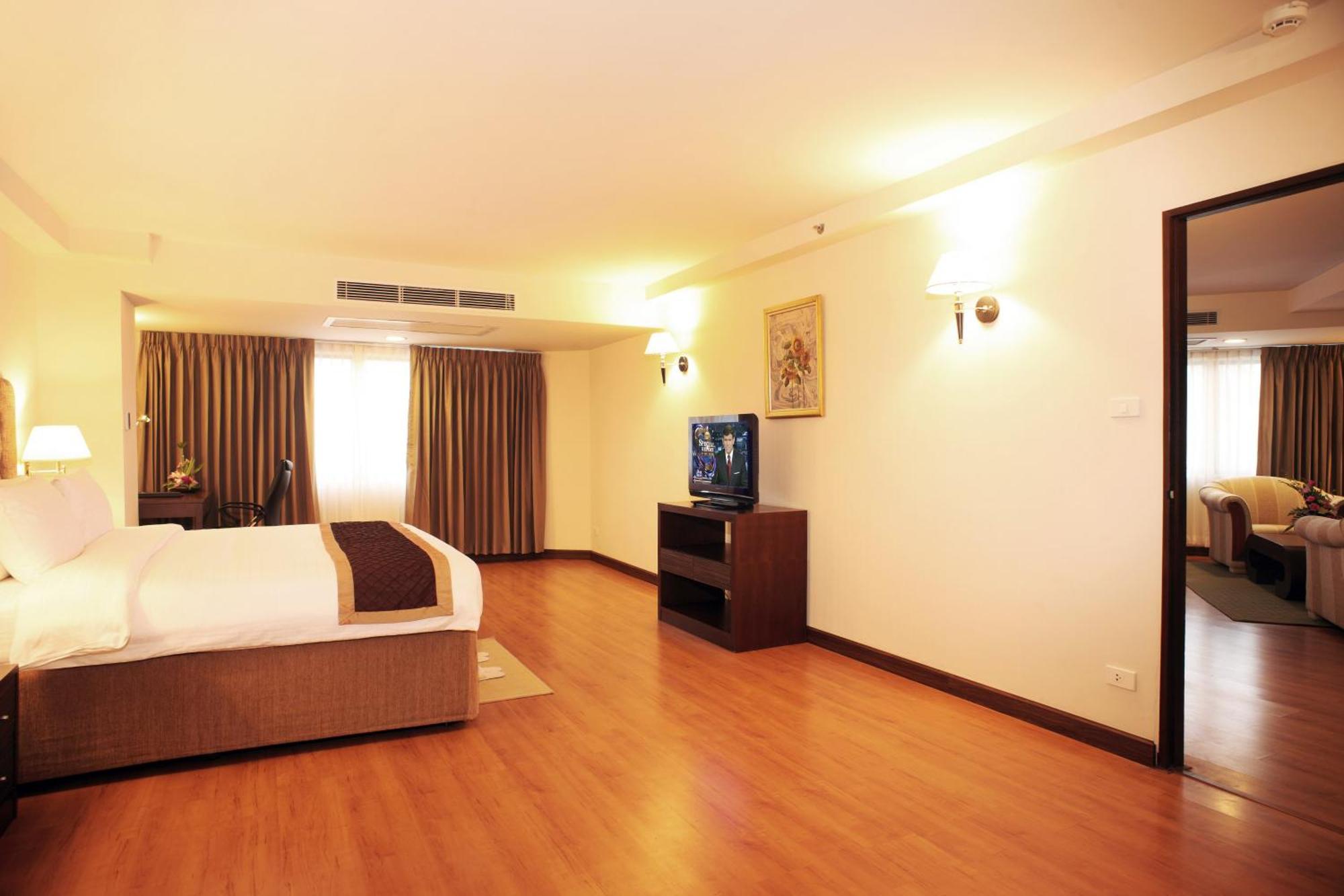 Executive Suite
