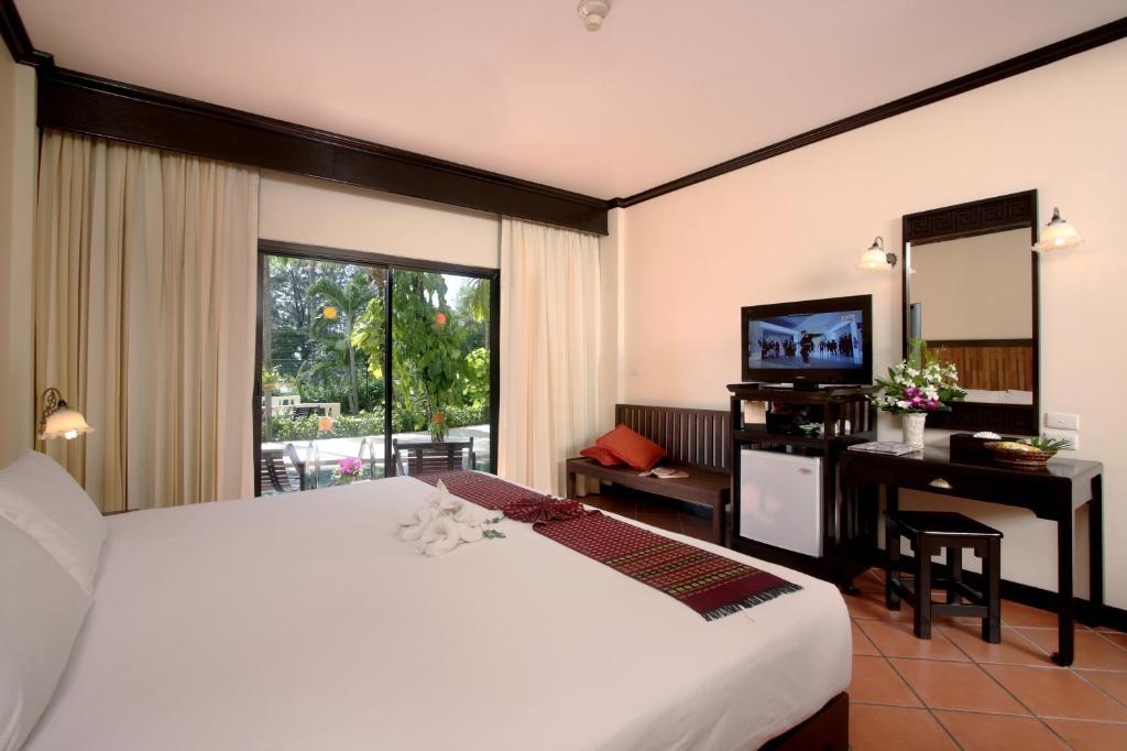 Deluxe Double Room Pool Access