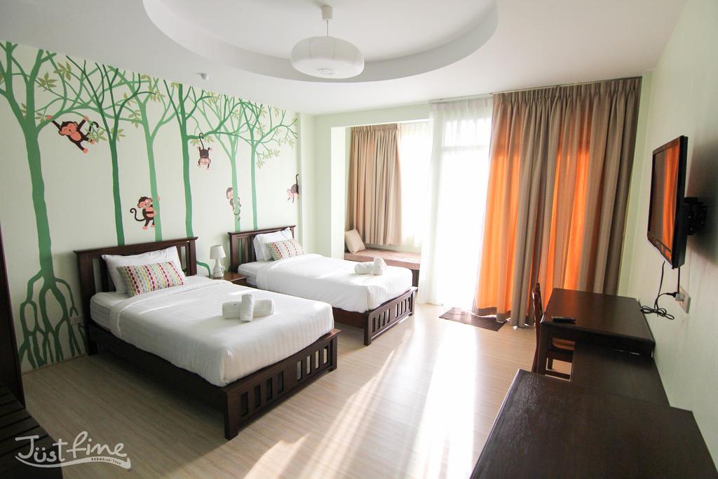 Deluxe Twin Room