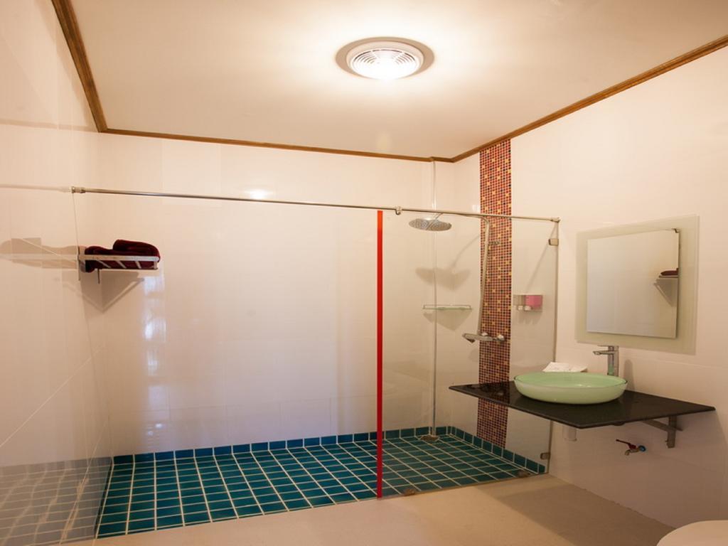 Thai Modern Apartment
