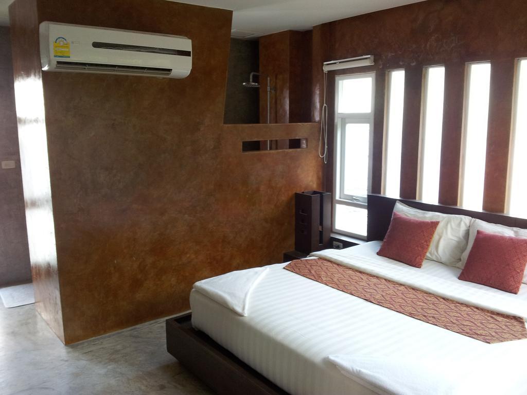 AC Double Hotel Room